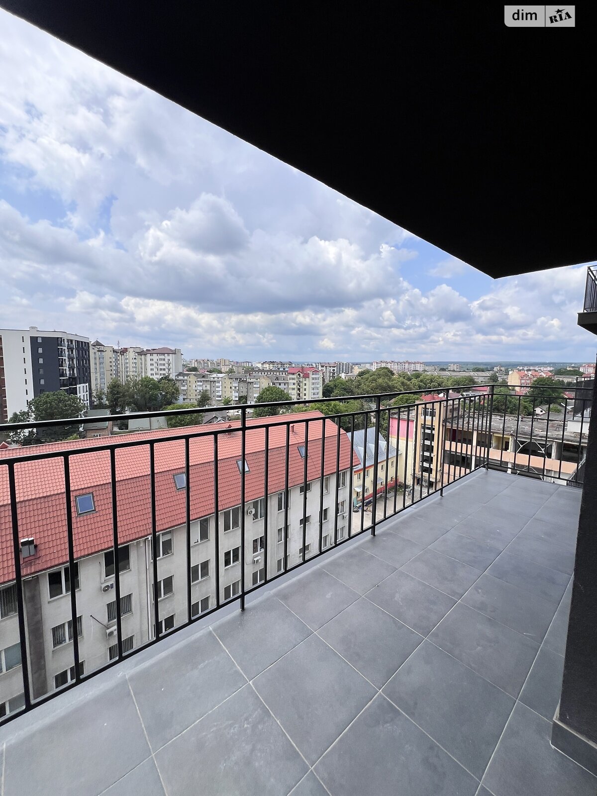 Продажа двухкомнатной квартиры в Ивано-Франковске, на ул. Крайковского 1, фото 1 Продажа двухкомнатной квартиры в Ивано-Франковске, на ул. Крайковского 1, фото 1