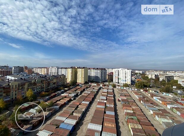 Продаж трикімнатної квартири в Івано-Франківську, на вул. Довженка О. 23, район Крихівці фото 1 Продаж трикімнатної квартири в Івано-Франківську, на вул. Довженка О. 23, район Крихівці фото 1