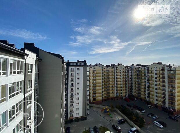 Продаж трикімнатної квартири в Івано-Франківську, на вул. Довженка О. 23, район Крихівці фото 1 Продаж трикімнатної квартири в Івано-Франківську, на вул. Довженка О. 23, район Крихівці фото 1