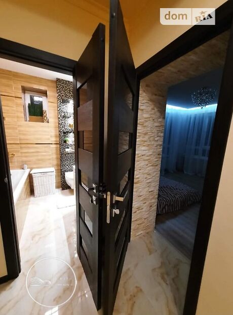 Продажа шестикомнатной квартиры в Ивано-Франковске, на ул. Дворская 22, кв. 32, район Криховцы фото 1 Продажа шестикомнатной квартиры в Ивано-Франковске, на ул. Дворская 22, кв. 32, район Криховцы фото 1