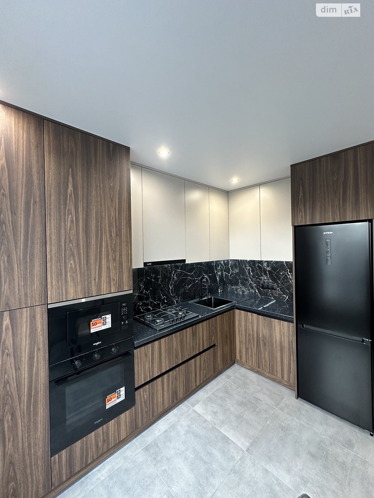 Продаж однокімнатної квартири в Івано-Франківську, на вул. Героїв Миколаєва 129, район Майзлі фото 1