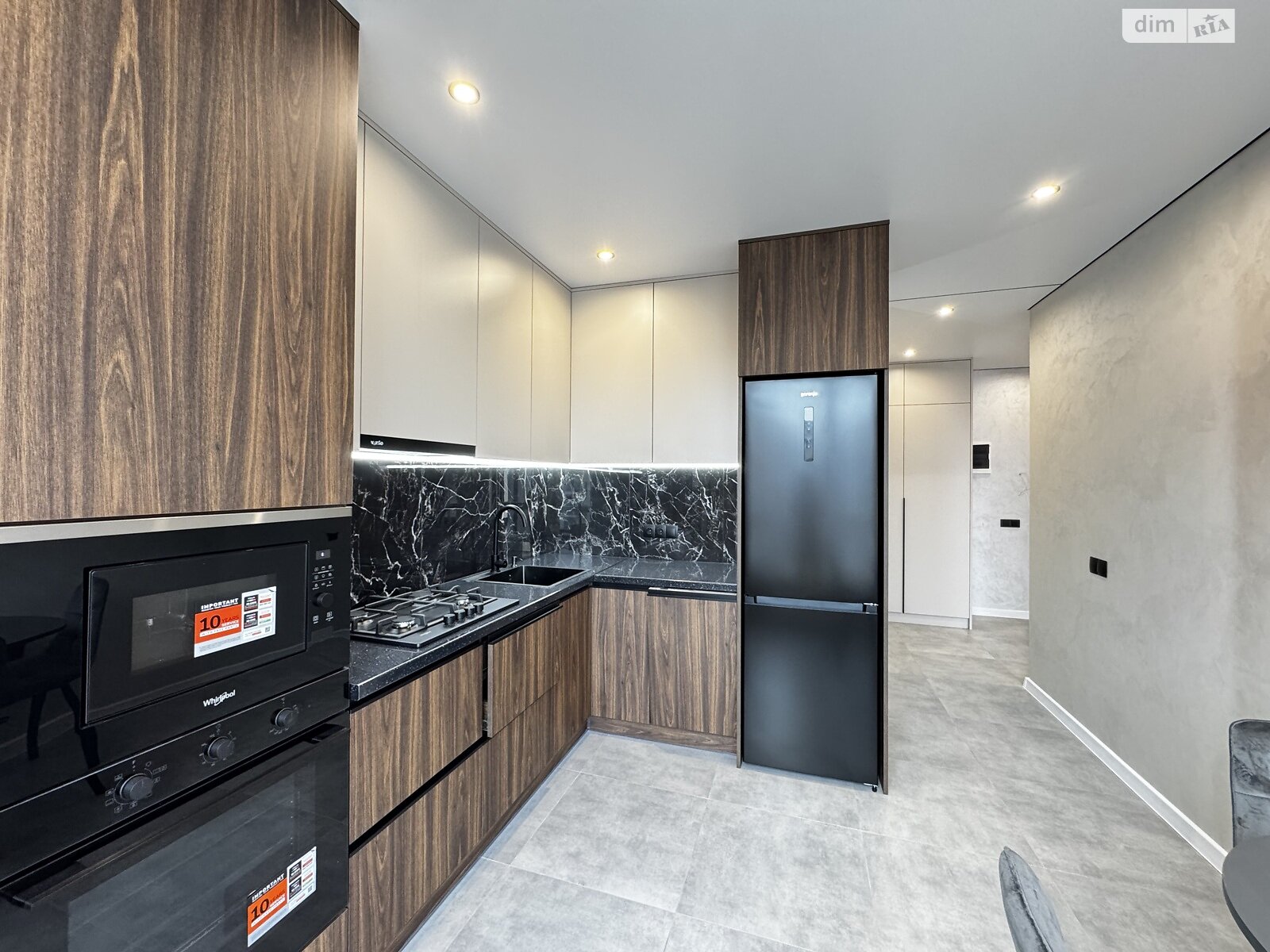 Продаж однокімнатної квартири в Івано-Франківську, на вул. Героїв Миколаєва, район Майзлі фото 1 Продаж однокімнатної квартири в Івано-Франківську, на вул. Героїв Миколаєва, район Майзлі фото 1