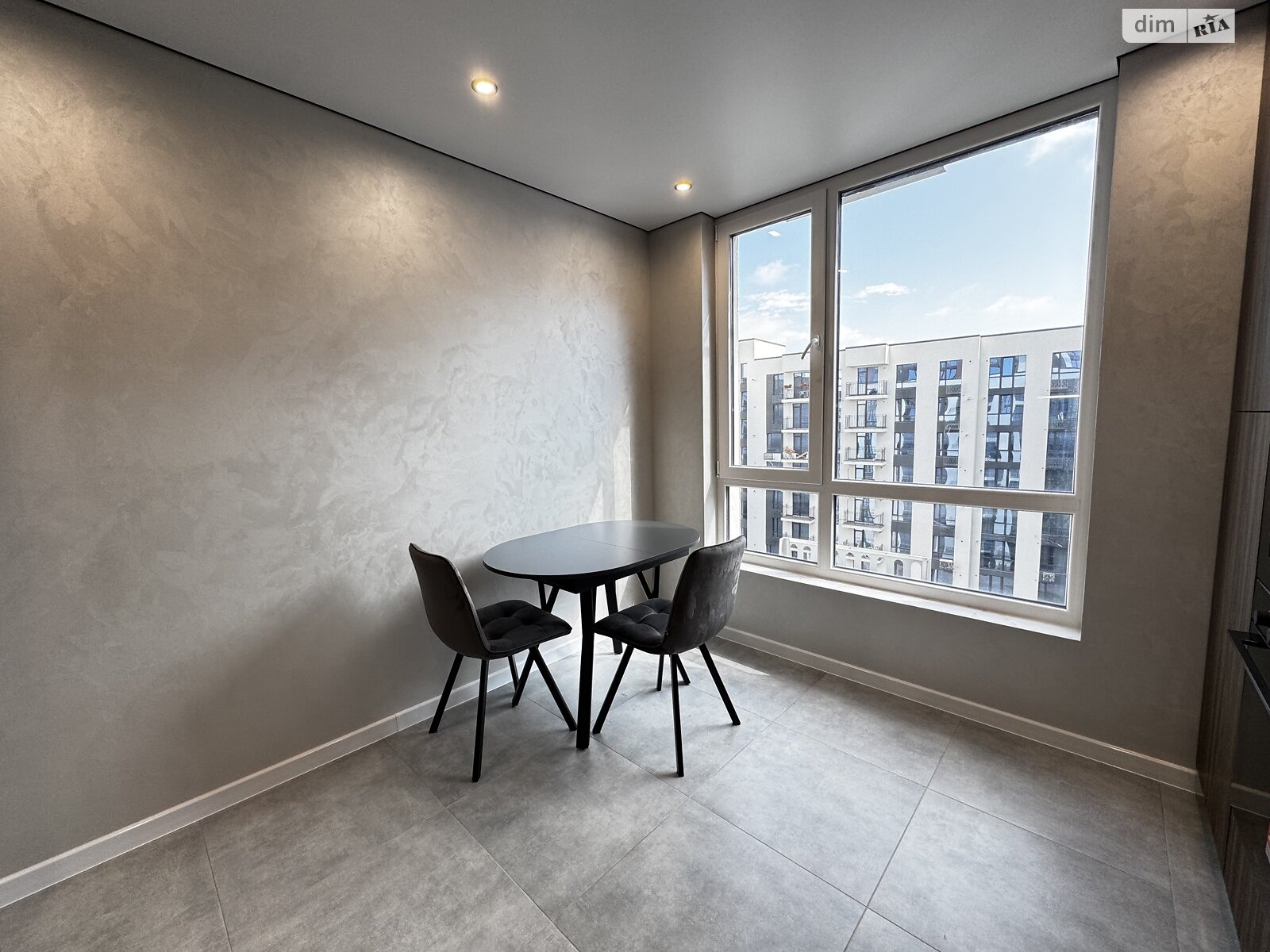 Продаж однокімнатної квартири в Івано-Франківську, на вул. Героїв Миколаєва, район Майзлі фото 1 Продаж однокімнатної квартири в Івано-Франківську, на вул. Героїв Миколаєва, район Майзлі фото 1