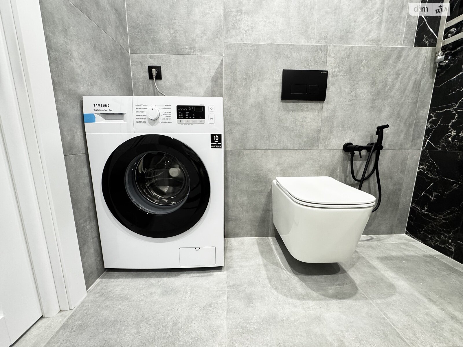 Продаж однокімнатної квартири в Івано-Франківську, на вул. Героїв Миколаєва, район Майзлі фото 1 Продаж однокімнатної квартири в Івано-Франківську, на вул. Героїв Миколаєва, район Майзлі фото 1