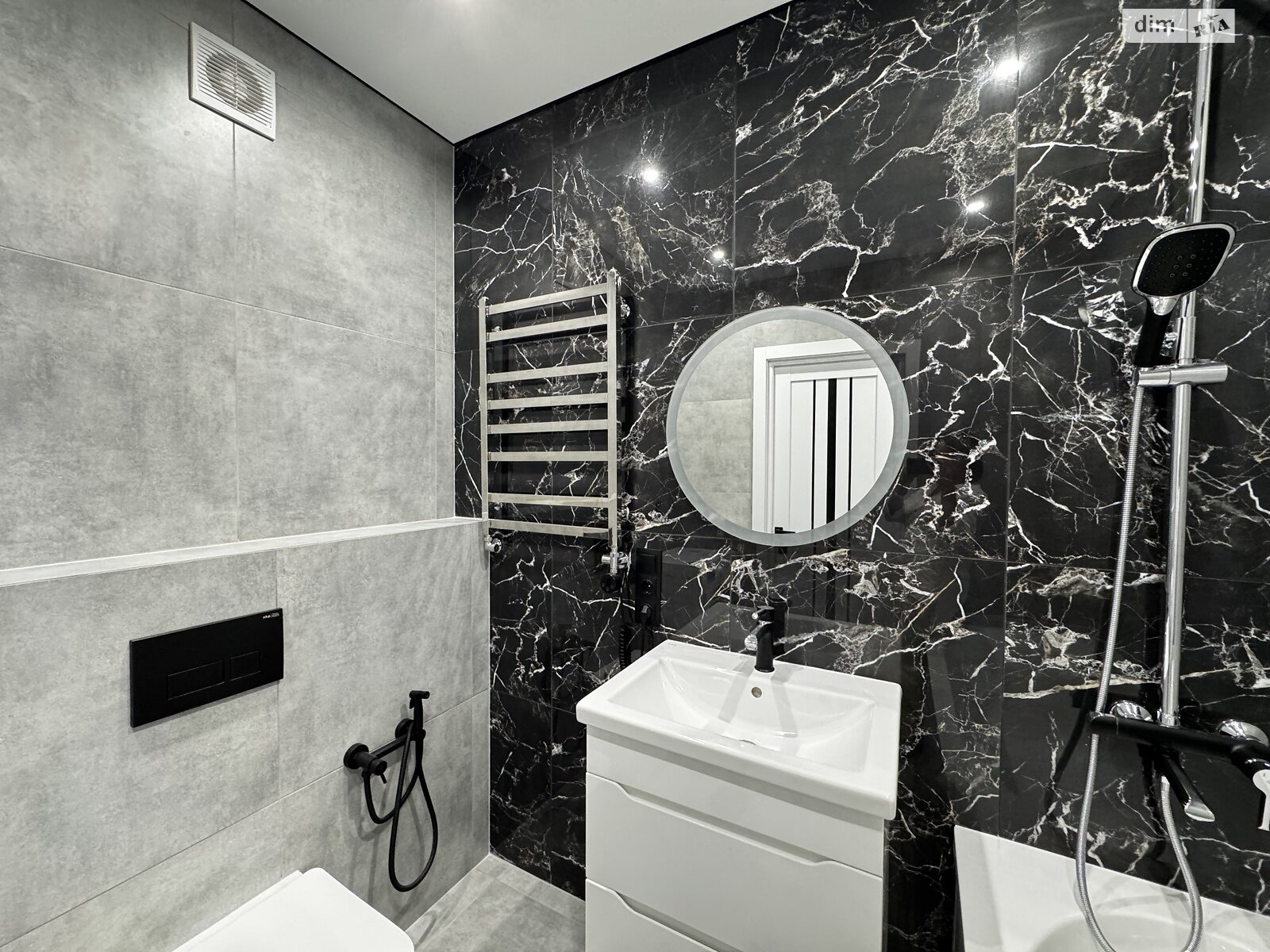 Продаж однокімнатної квартири в Івано-Франківську, на вул. Героїв Миколаєва, район Майзлі фото 1 Продаж однокімнатної квартири в Івано-Франківську, на вул. Героїв Миколаєва, район Майзлі фото 1