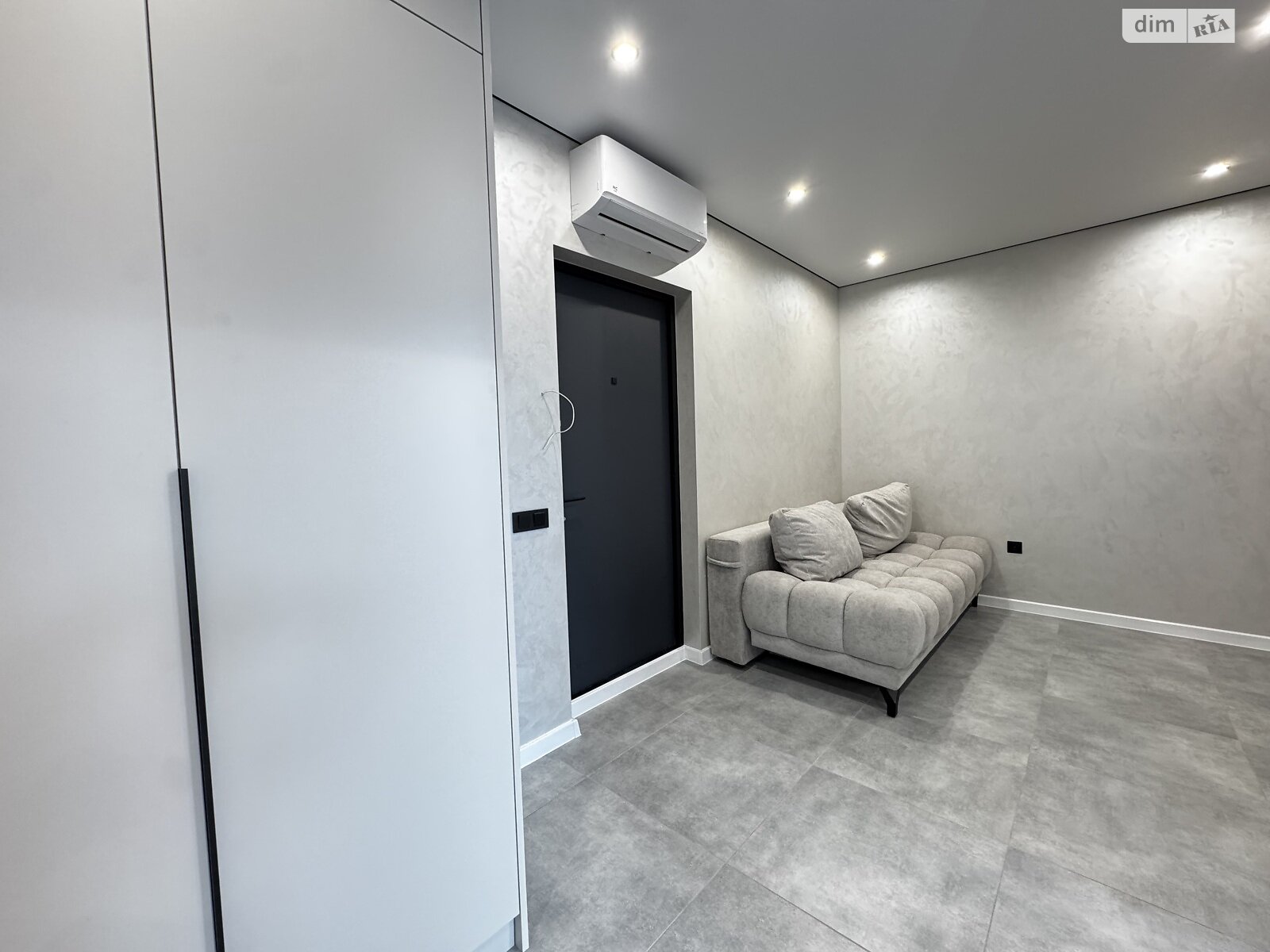 Продаж однокімнатної квартири в Івано-Франківську, на вул. Героїв Миколаєва, район Майзлі фото 1 Продаж однокімнатної квартири в Івано-Франківську, на вул. Героїв Миколаєва, район Майзлі фото 1