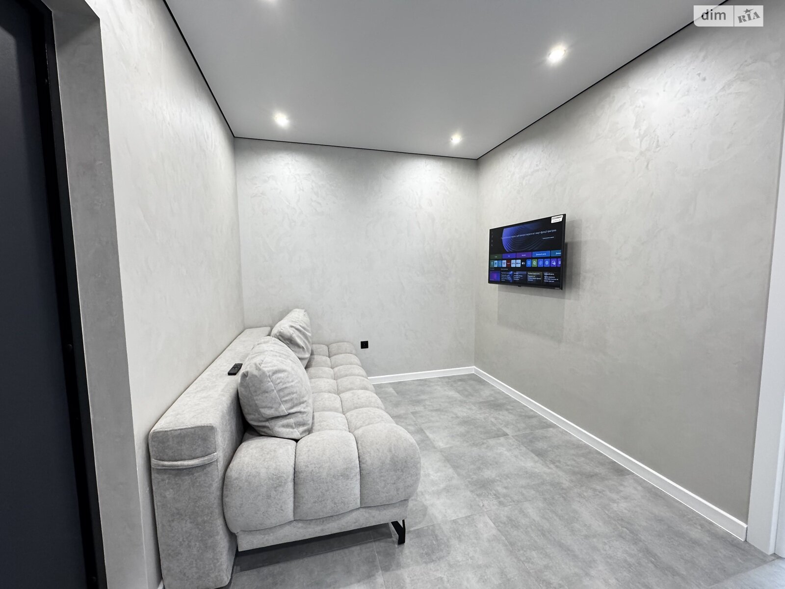 Продаж однокімнатної квартири в Івано-Франківську, на вул. Героїв Миколаєва, район Майзлі фото 1 Продаж однокімнатної квартири в Івано-Франківську, на вул. Героїв Миколаєва, район Майзлі фото 1