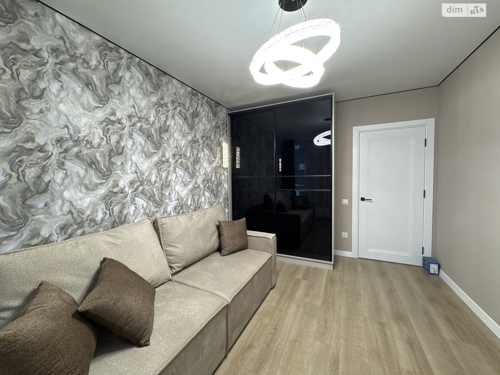 Продаж двокімнатної квартири в Івано-Франківську, на вул. Героїв Миколаєва 129А, район Майзлі фото 1 Продаж двокімнатної квартири в Івано-Франківську, на вул. Героїв Миколаєва 129А, район Майзлі фото 1