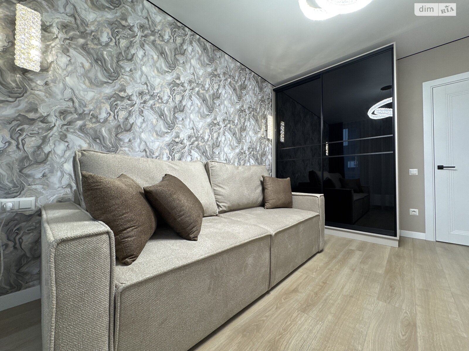 Продаж двокімнатної квартири в Івано-Франківську, на вул. Героїв Миколаєва 129А, район Майзлі фото 1 Продаж двокімнатної квартири в Івано-Франківську, на вул. Героїв Миколаєва 129А, район Майзлі фото 1