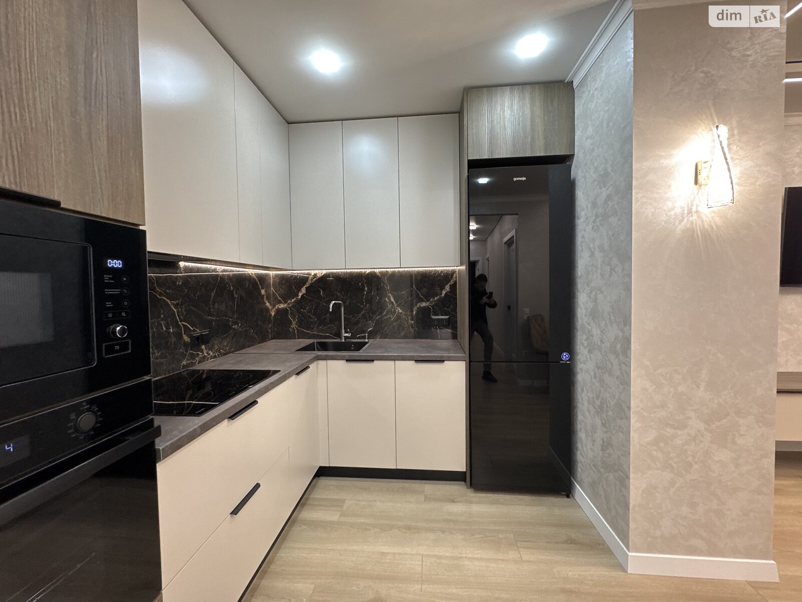 Продаж двокімнатної квартири в Івано-Франківську, на вул. Героїв Миколаєва 129А, район Майзлі фото 1 Продаж двокімнатної квартири в Івано-Франківську, на вул. Героїв Миколаєва 129А, район Майзлі фото 1