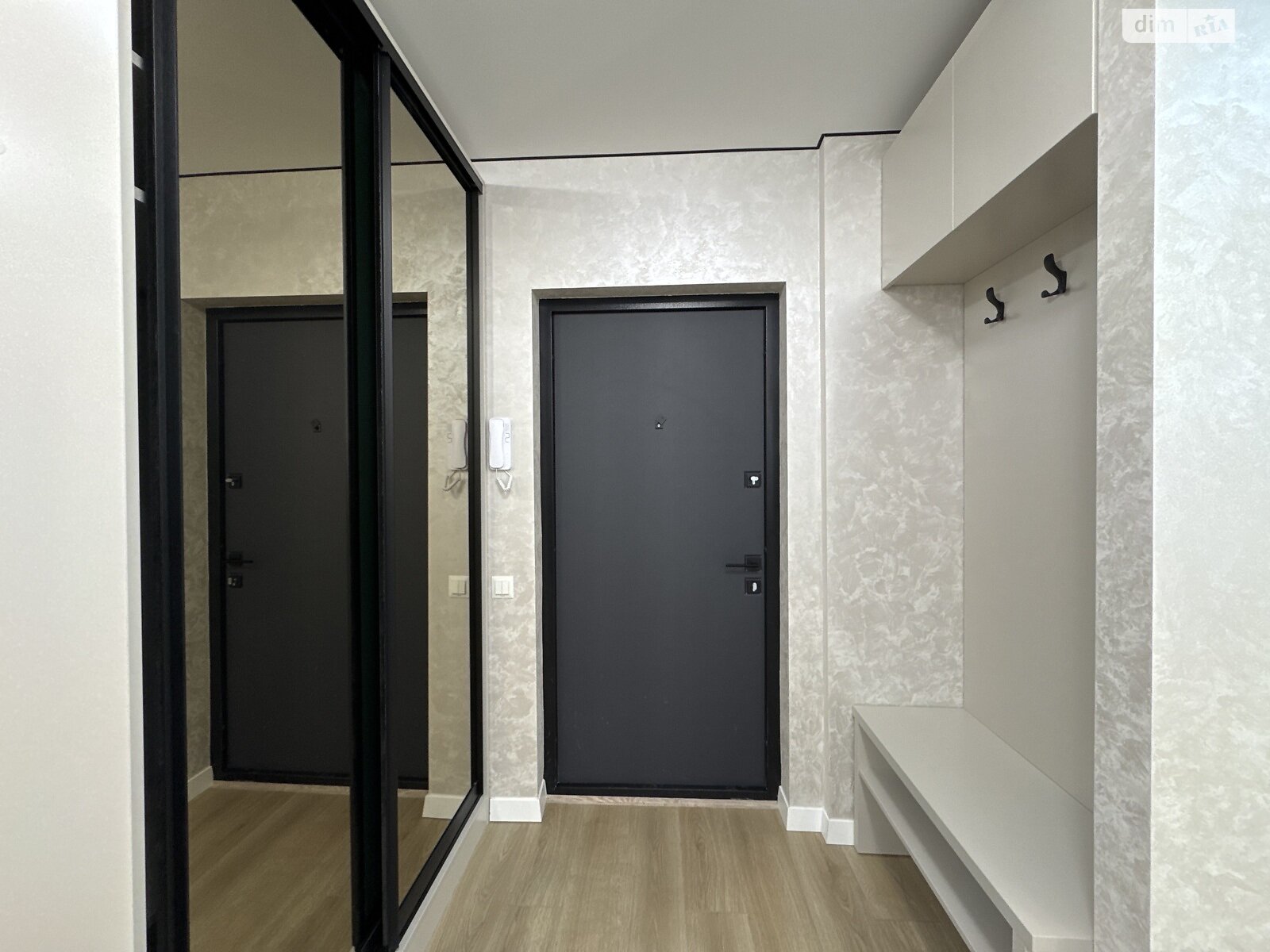 Продаж двокімнатної квартири в Івано-Франківську, на вул. Героїв Миколаєва 129А, район Майзлі фото 1 Продаж двокімнатної квартири в Івано-Франківську, на вул. Героїв Миколаєва 129А, район Майзлі фото 1