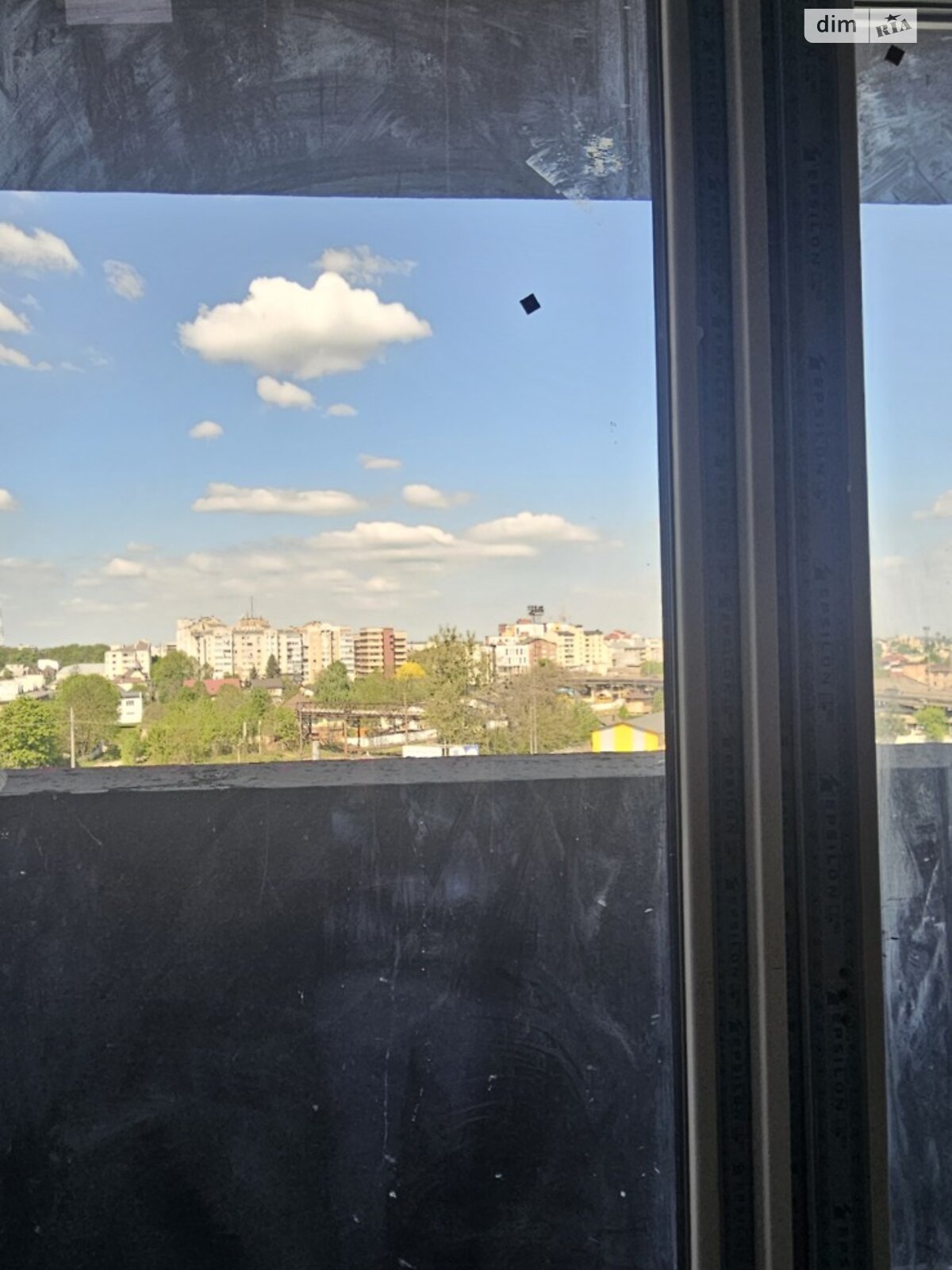 Продаж однокімнатної квартири в Івано-Франківську, на вул. Хриплинська 9, район Майзлі фото 1 Продаж однокімнатної квартири в Івано-Франківську, на вул. Хриплинська 9, район Майзлі фото 1