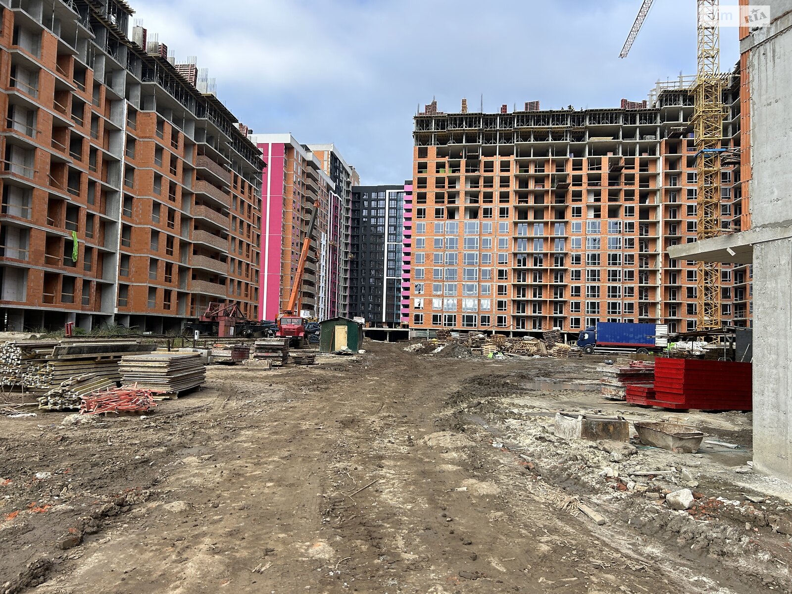 Продажа двухкомнатной квартиры в Ивано-Франковске, на ул. Хриплинская 9, район Майзли фото 1