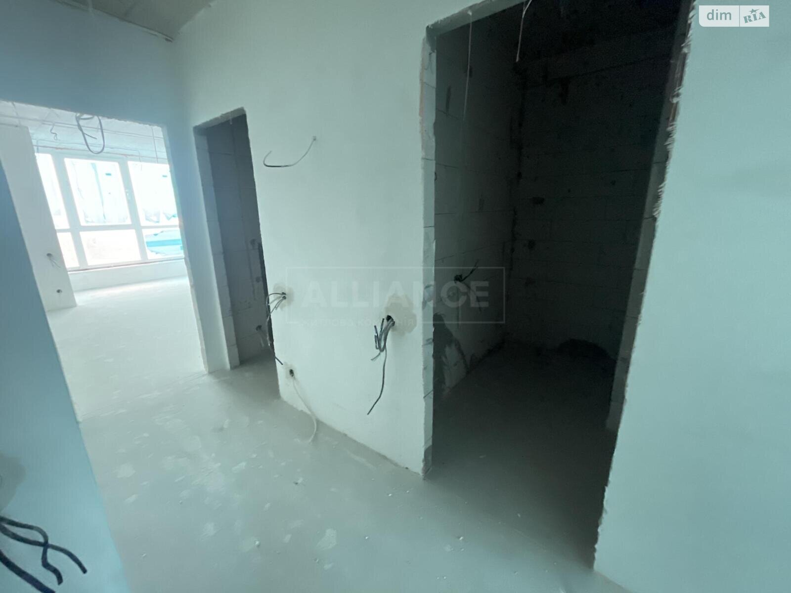 Продаж трикімнатної квартири в Івано-Франківську, на вул. Івасюка, район Майзлі фото 1 Продаж трикімнатної квартири в Івано-Франківську, на вул. Івасюка, район Майзлі фото 1