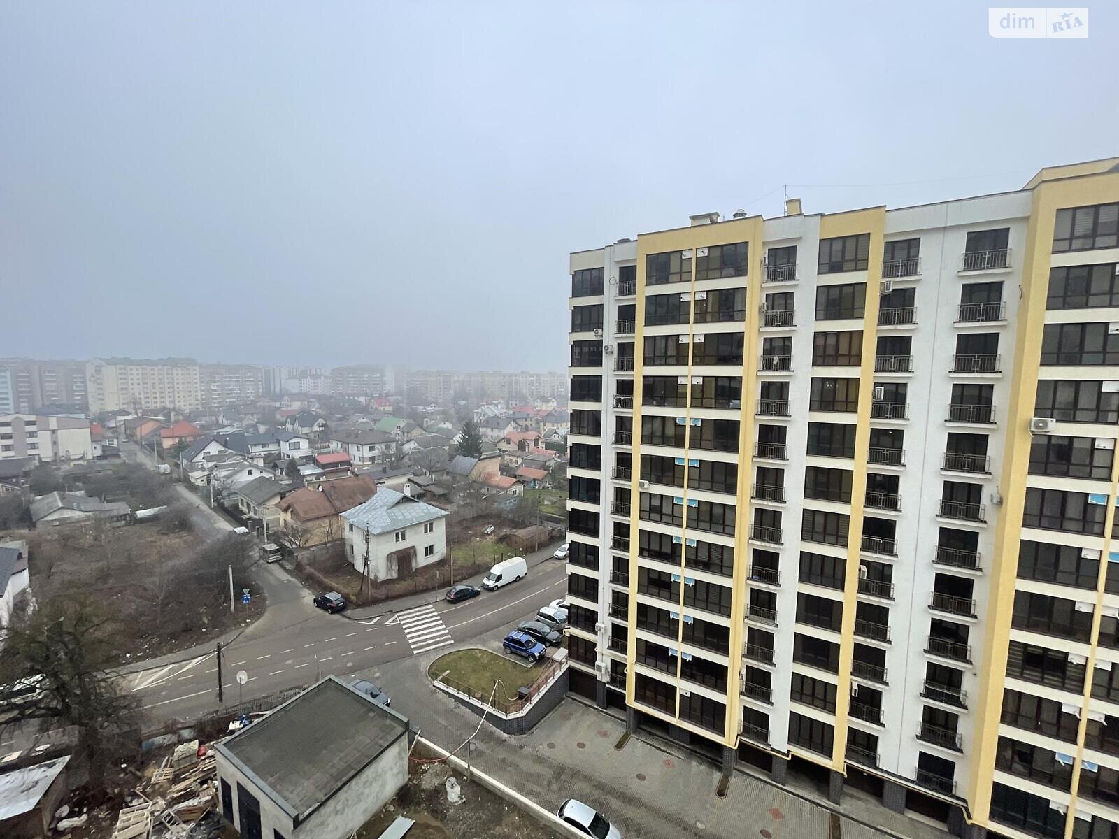 Продаж трикімнатної квартири в Івано-Франківську, на вул. Івасюка, район Майзлі фото 1 Продаж трикімнатної квартири в Івано-Франківську, на вул. Івасюка, район Майзлі фото 1