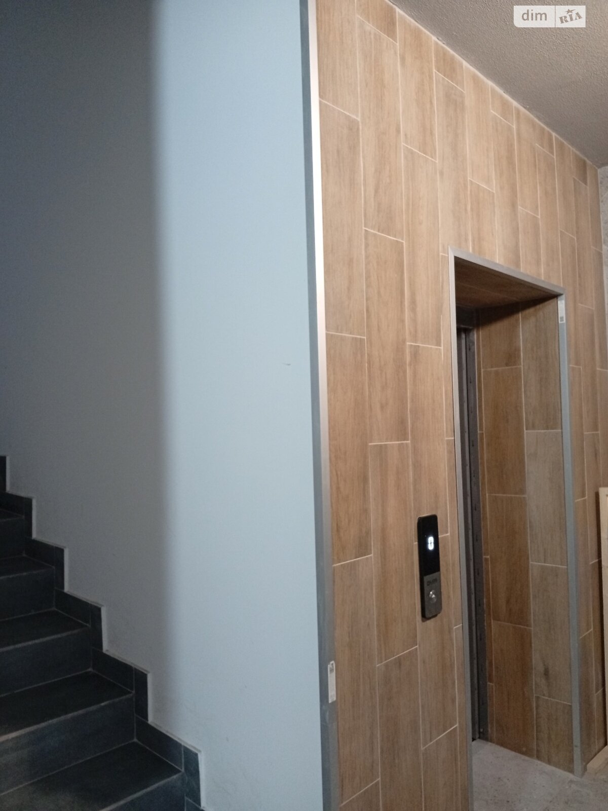 Продаж двокімнатної квартири в Івано-Франківську, на вул. Кисілевської Ольги, район Майзлі фото 1 Продаж двокімнатної квартири в Івано-Франківську, на вул. Кисілевської Ольги, район Майзлі фото 1