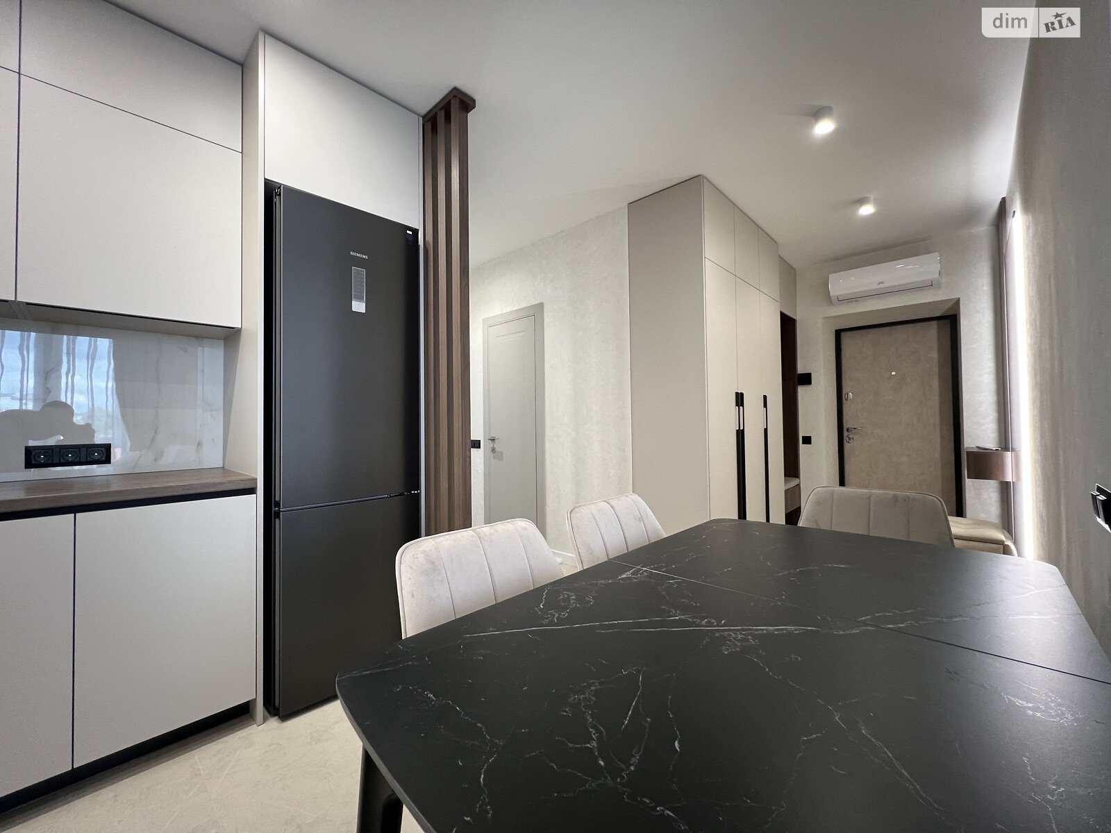 Продаж двокімнатної квартири в Івано-Франківську, на вул. Кисілевської Ольги 31, район Майзлі фото 1