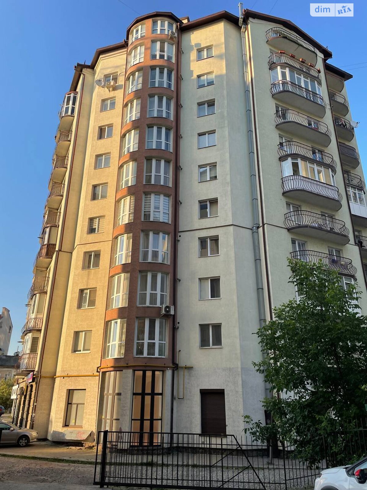 Продажа трехкомнатной квартиры в Ивано-Франковске, на ул. Независимости (Горького) 146, район Майзли фото 1 Продажа трехкомнатной квартиры в Ивано-Франковске, на ул. Независимости (Горького) 146, район Майзли фото 1