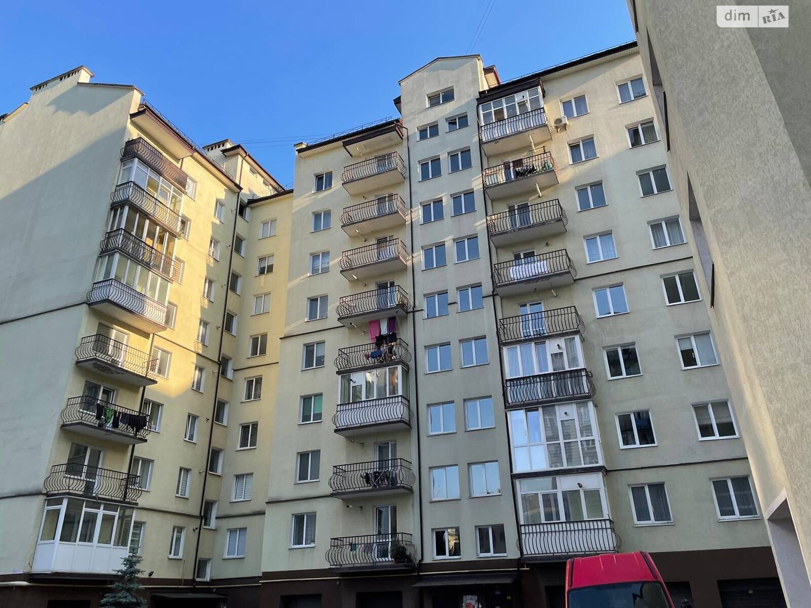 Продажа трехкомнатной квартиры в Ивано-Франковске, на ул. Независимости (Горького) 146, район Майзли фото 1 Продажа трехкомнатной квартиры в Ивано-Франковске, на ул. Независимости (Горького) 146, район Майзли фото 1