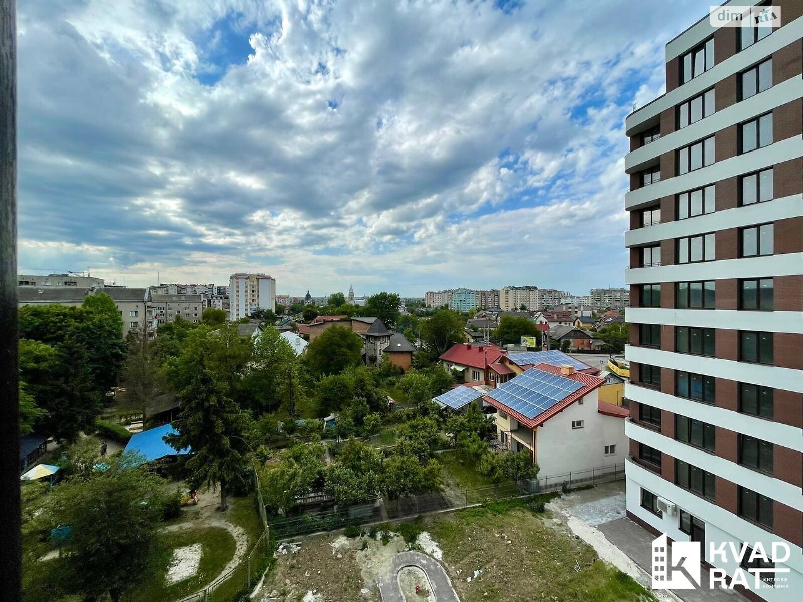 Продаж трикімнатної квартири в Івано-Франківську, на вул. Незалежності (Горького) 2А, район Майзлі фото 1 Продаж трикімнатної квартири в Івано-Франківську, на вул. Незалежності (Горького) 2А, район Майзлі фото 1