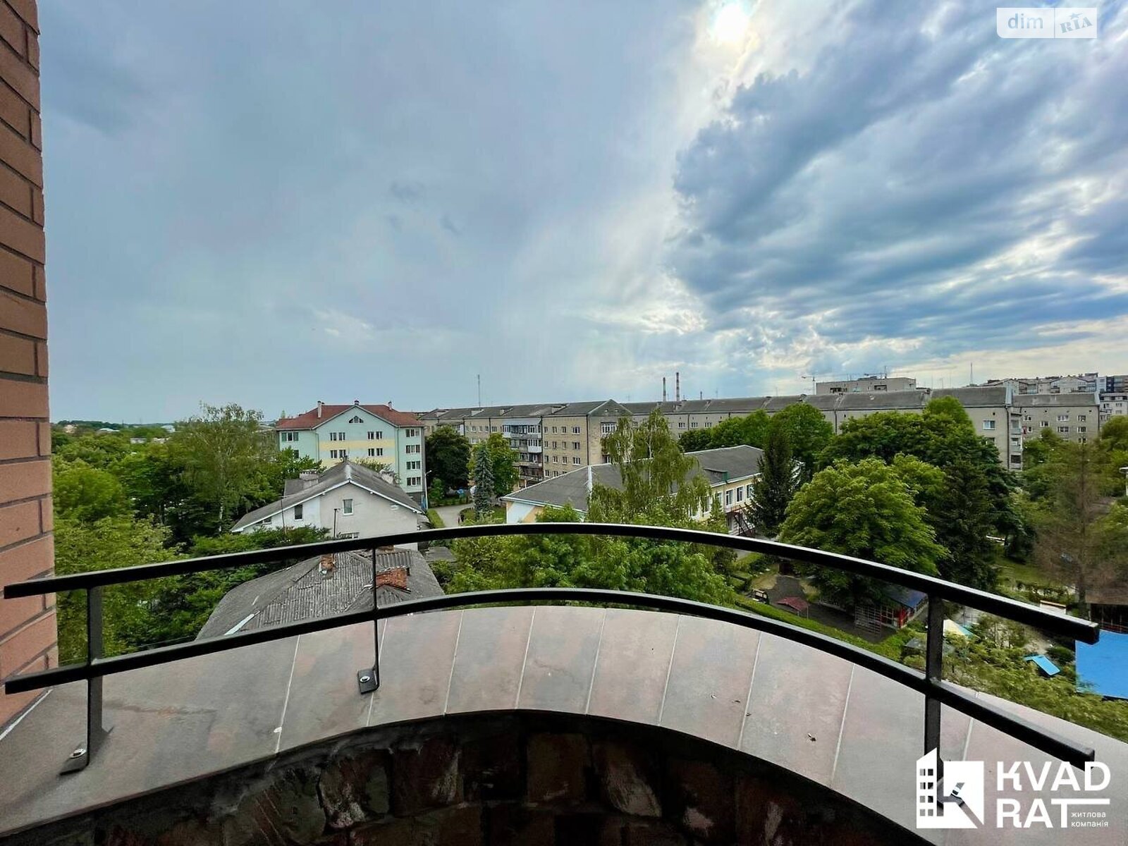 Продаж трикімнатної квартири в Івано-Франківську, на вул. Незалежності (Горького) 2А, район Майзлі фото 1 Продаж трикімнатної квартири в Івано-Франківську, на вул. Незалежності (Горького) 2А, район Майзлі фото 1
