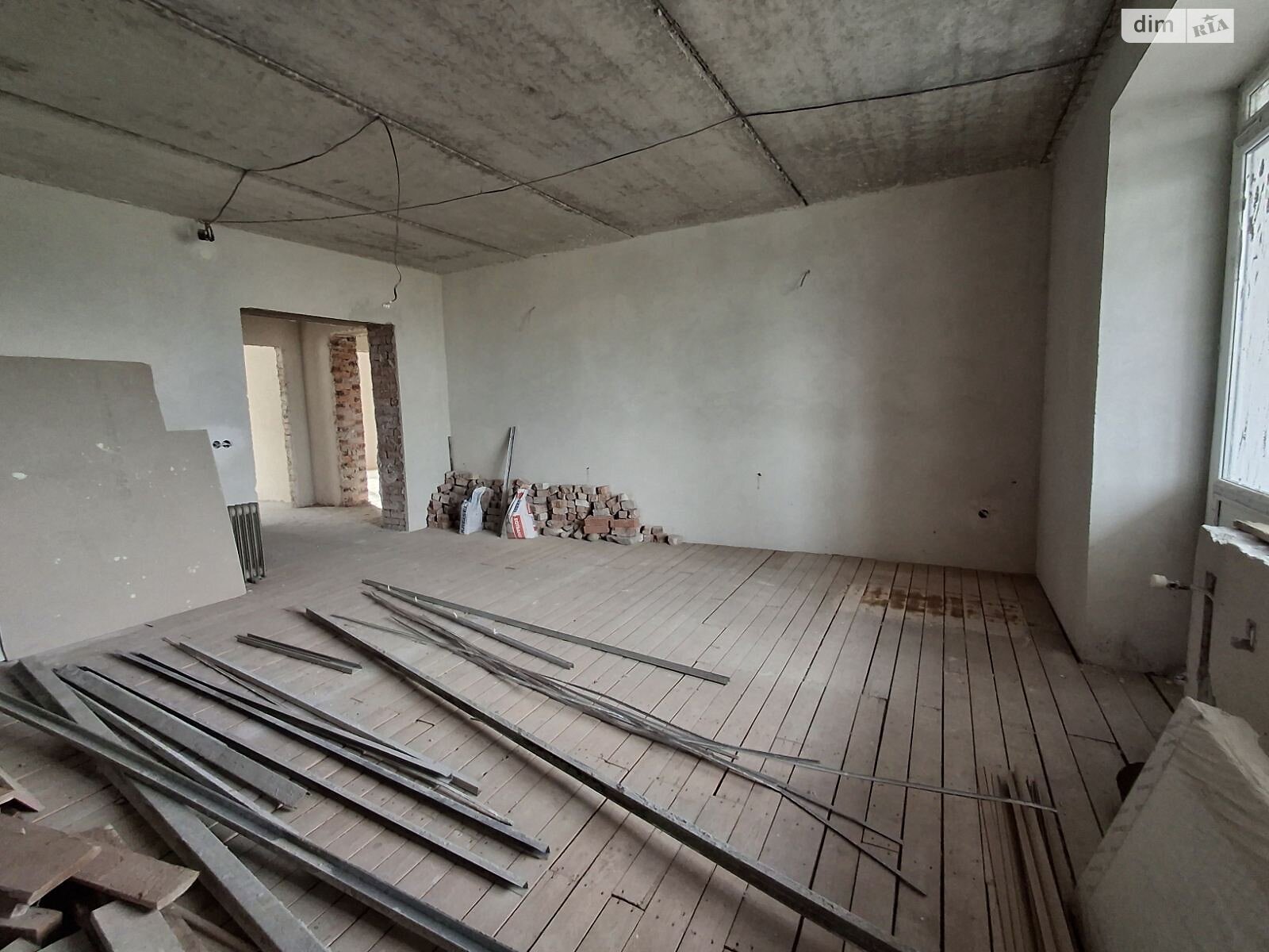 Продажа трехкомнатной квартиры в Ивано-Франковске, на ул. Независимости (Горького) 152, район Майзли фото 1