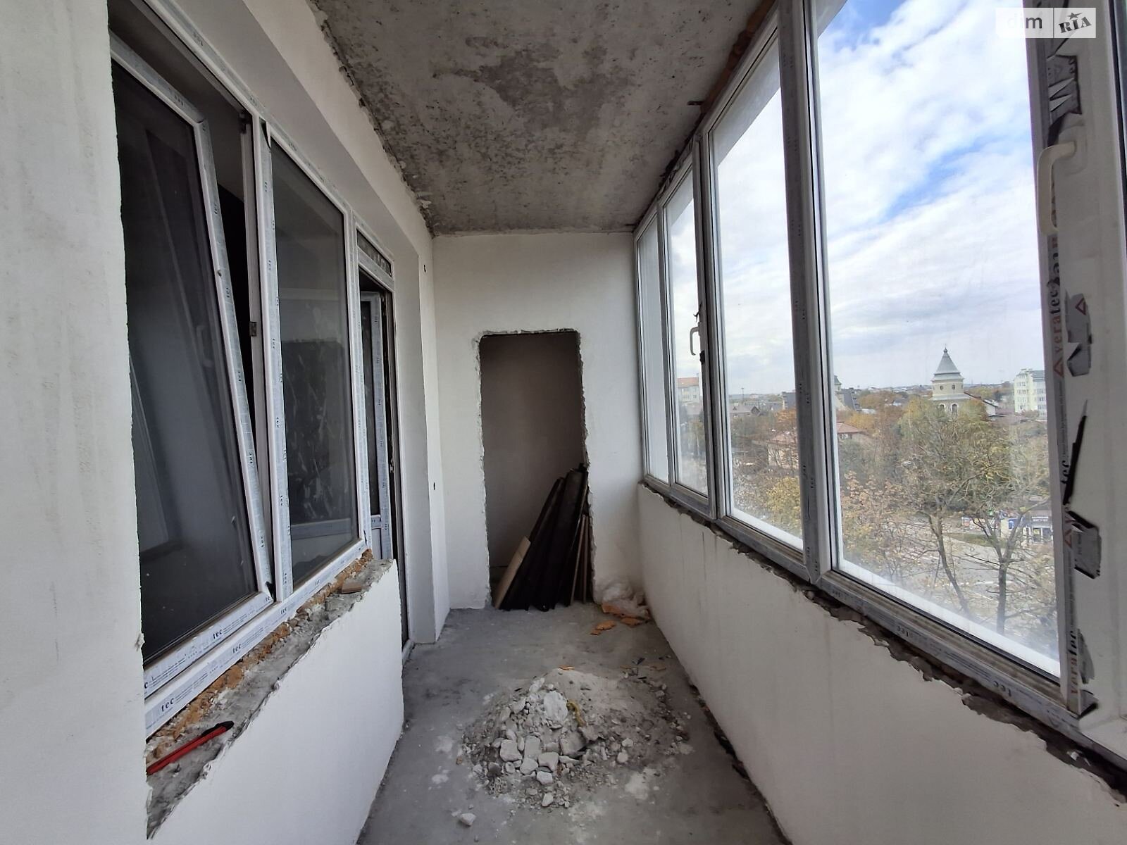 Продажа трехкомнатной квартиры в Ивано-Франковске, на ул. Независимости (Горького) 152, район Майзли фото 1