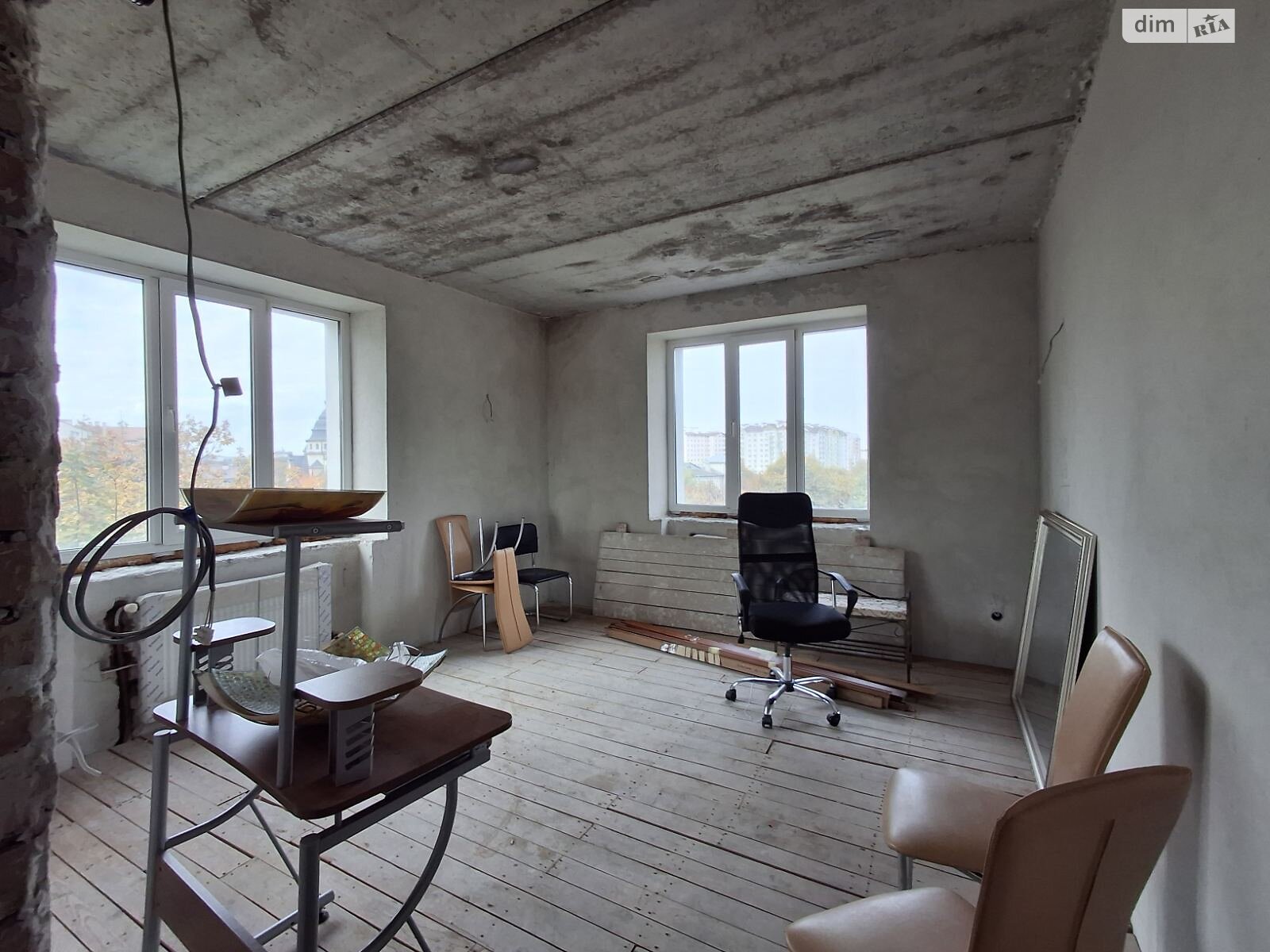 Продажа трехкомнатной квартиры в Ивано-Франковске, на ул. Независимости (Горького) 152, район Майзли фото 1