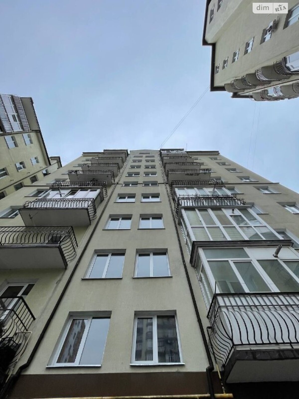 Продажа двухкомнатной квартиры в Ивано-Франковске, на ул. Независимости 146, район Майзли фото 1
