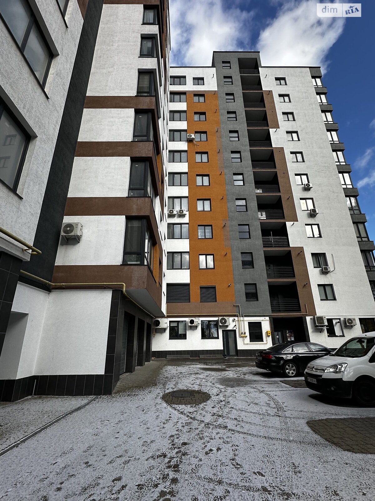 Продаж трикімнатної квартири в Івано-Франківську, на вул. Незалежності 148А, район Майзлі фото 1 Продаж трикімнатної квартири в Івано-Франківську, на вул. Незалежності 148А, район Майзлі фото 1