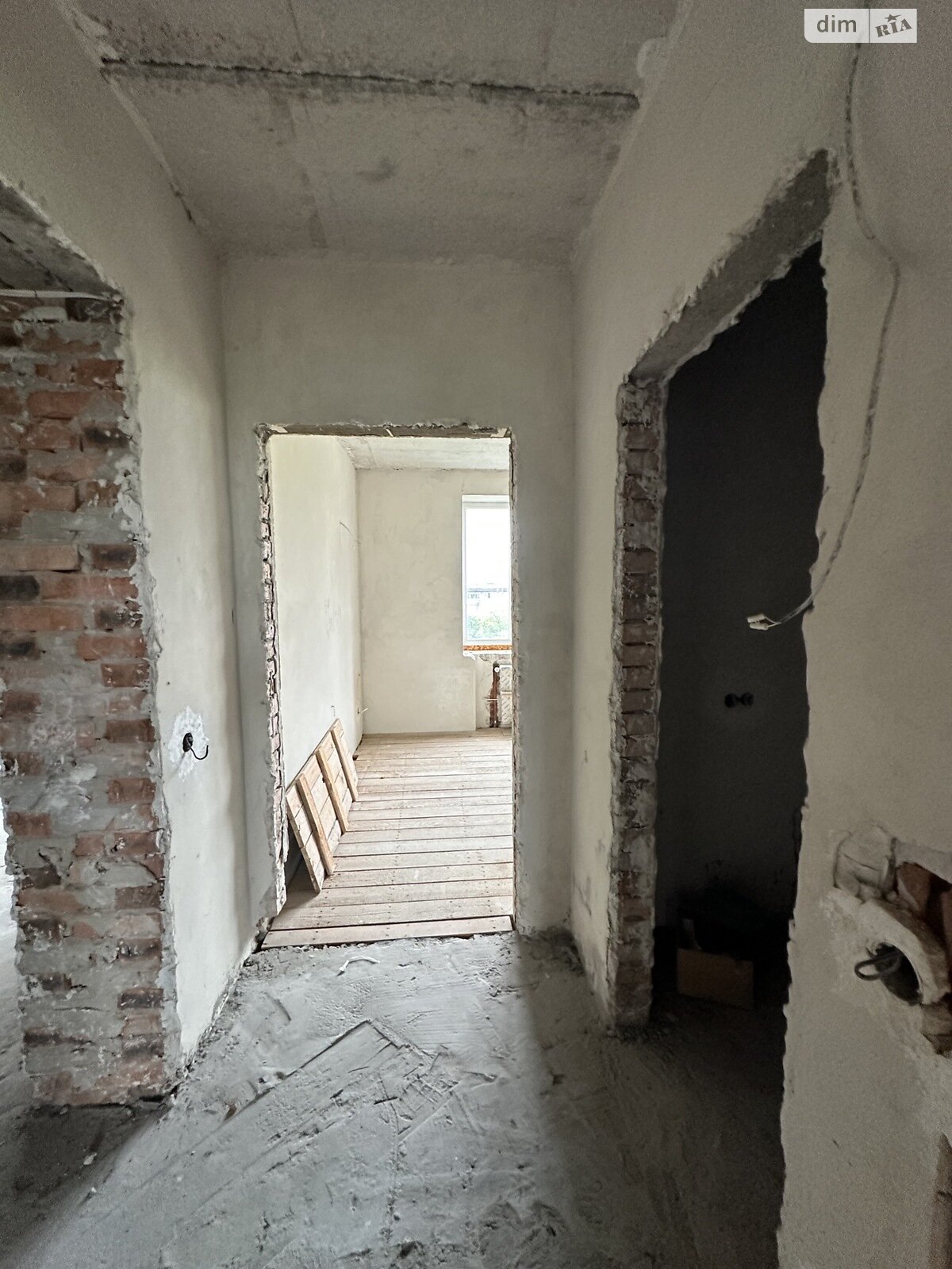 Продаж трикімнатної квартири в Івано-Франківську, на вул. Незалежності 158, район Майзлі фото 1 Продаж трикімнатної квартири в Івано-Франківську, на вул. Незалежності 158, район Майзлі фото 1