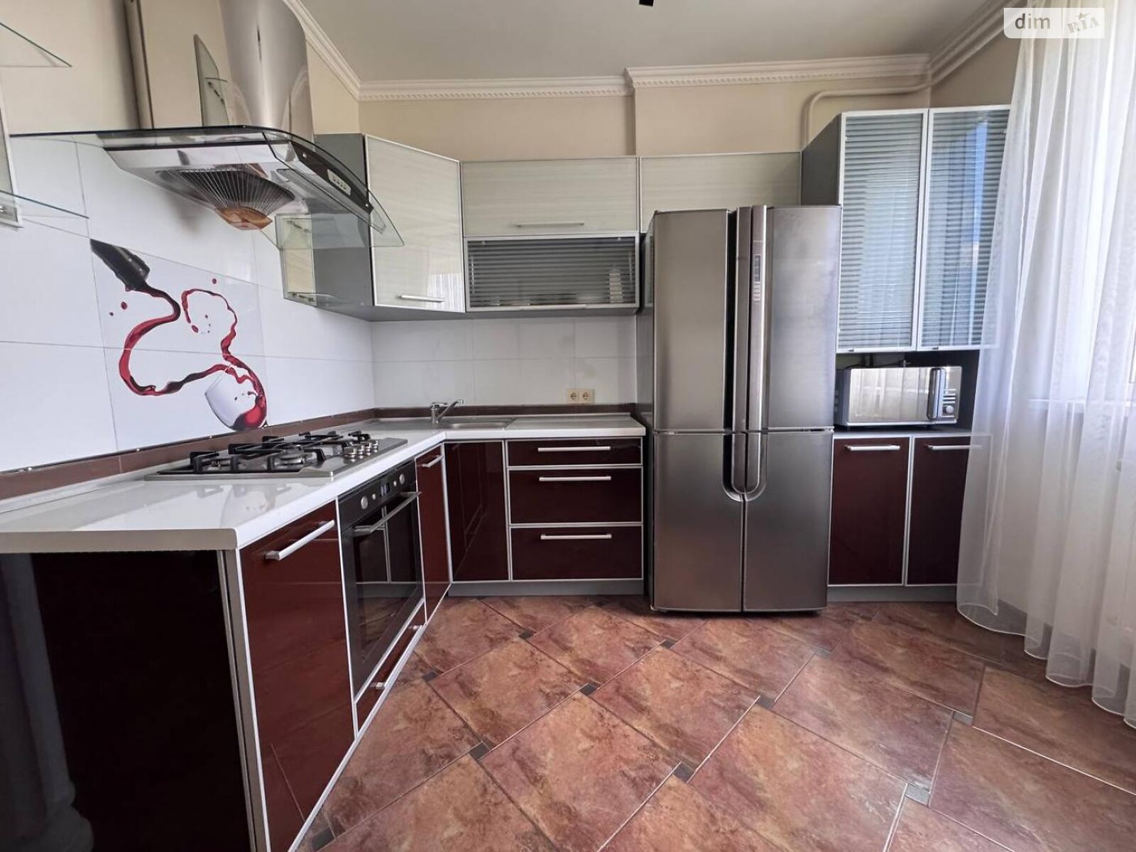 Продажа трехкомнатной квартиры в Ивано-Франковске, на Тополина, район Майзли фото 1 Продажа трехкомнатной квартиры в Ивано-Франковске, на Тополина, район Майзли фото 1