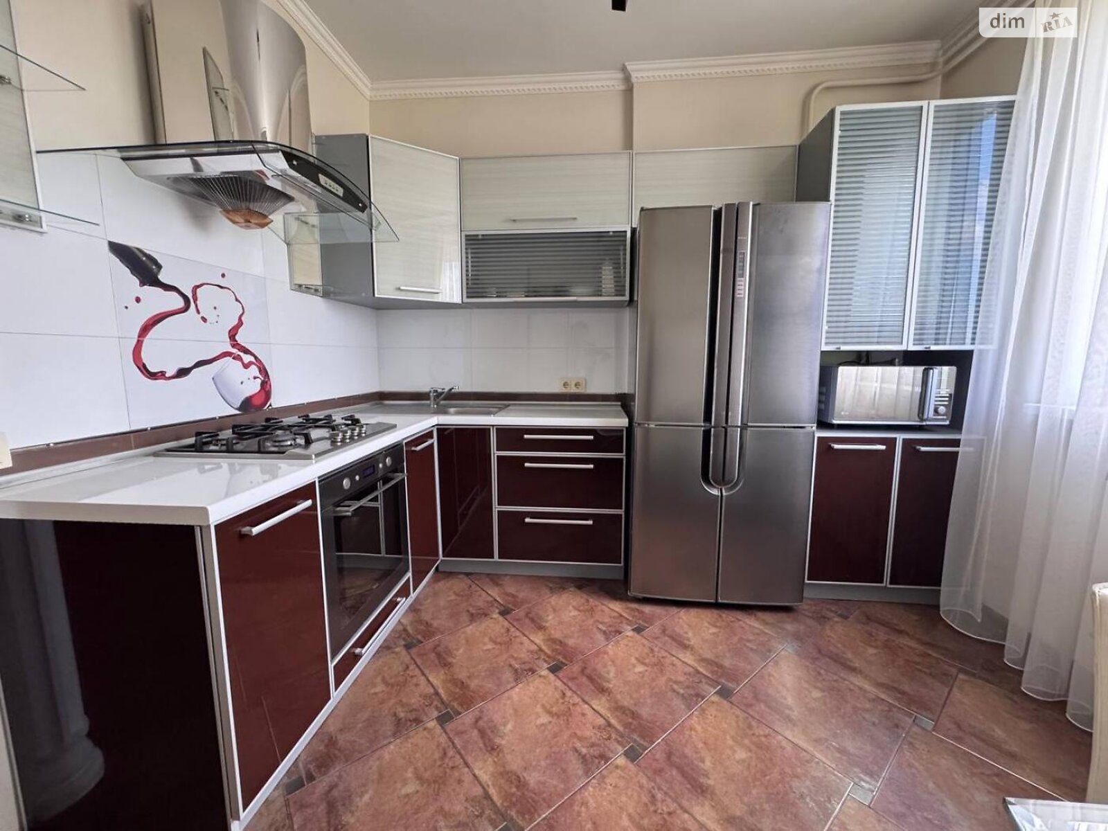 Продажа трехкомнатной квартиры в Ивано-Франковске, на Тополина, район Майзли фото 1 Продажа трехкомнатной квартиры в Ивано-Франковске, на Тополина, район Майзли фото 1