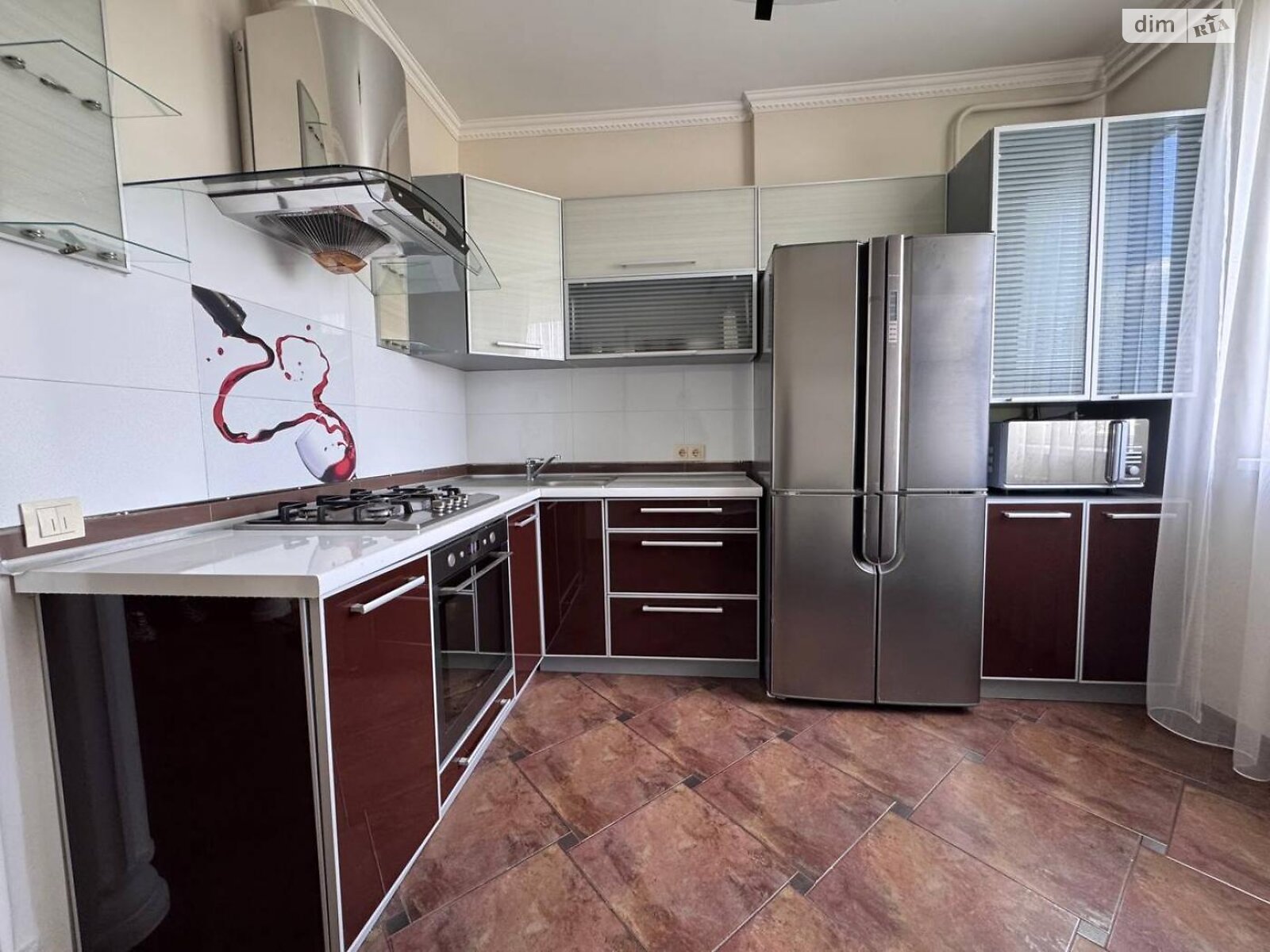 Продажа трехкомнатной квартиры в Ивано-Франковске, на Тополина, район Майзли фото 1 Продажа трехкомнатной квартиры в Ивано-Франковске, на Тополина, район Майзли фото 1