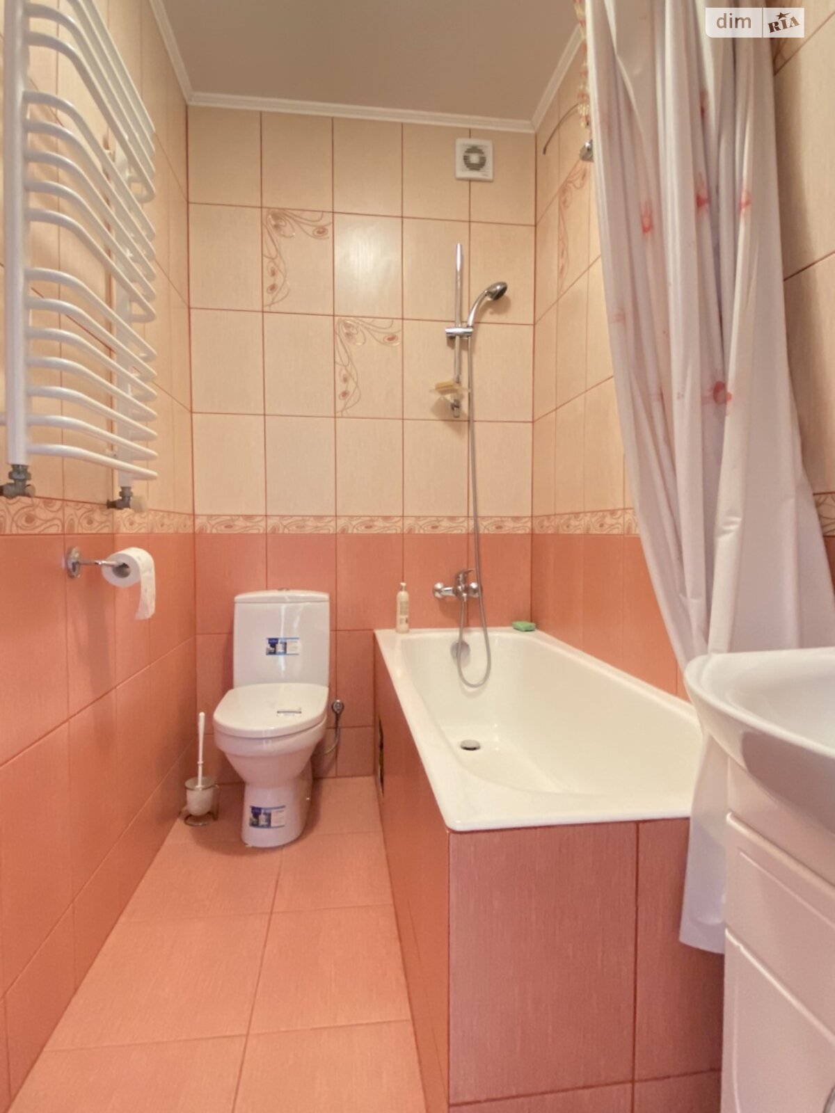 Продажа двухкомнатной квартиры в Ивано-Франковске, на ул. Медицинская, фото 1 Продажа двухкомнатной квартиры в Ивано-Франковске, на ул. Медицинская, фото 1