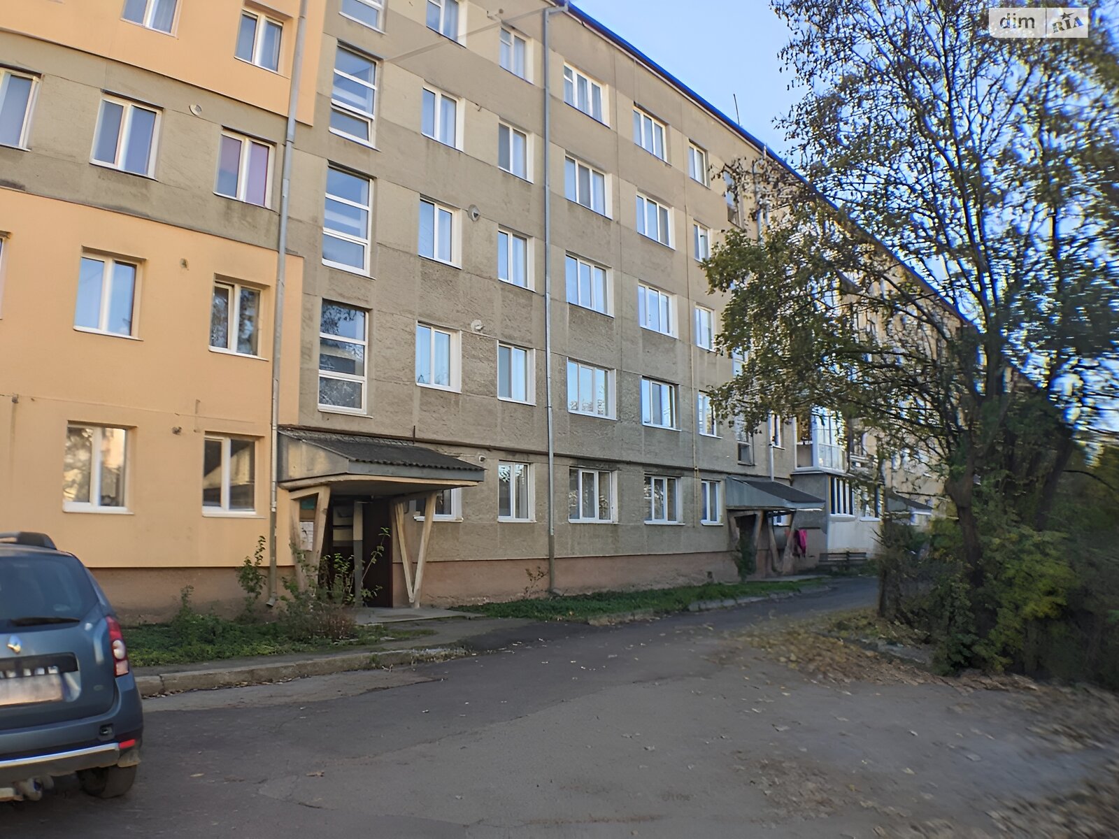 Продаж трикімнатної квартири в Івано-Франківську, на вул. Берегова 25, фото 1 Продаж трикімнатної квартири в Івано-Франківську, на вул. Берегова 25, фото 1