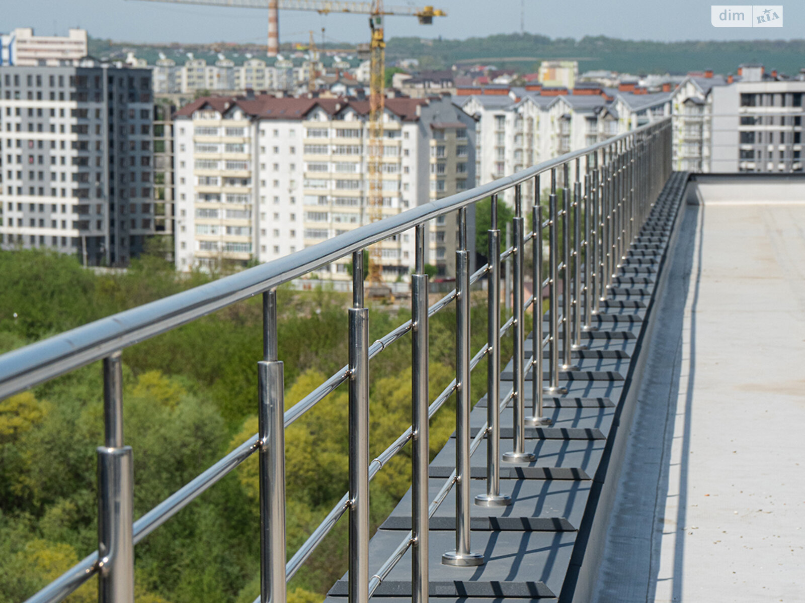 Продажа двухкомнатной квартиры в Ивано-Франковске, на ул. Надречная 1, фото 1 Продажа двухкомнатной квартиры в Ивано-Франковске, на ул. Надречная 1, фото 1