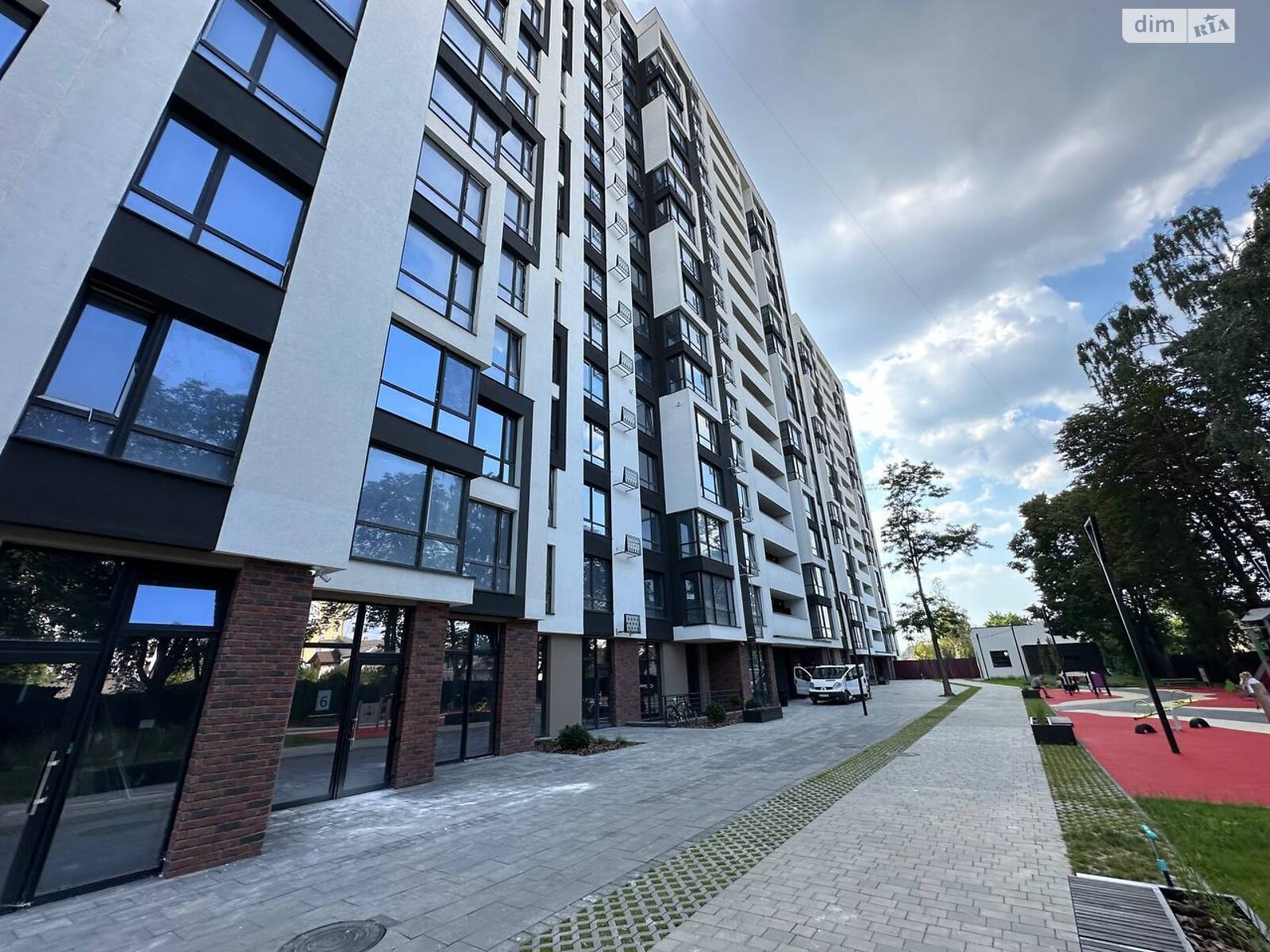Продажа двухкомнатной квартиры в Ивано-Франковске, на ул. Ленкавского 34 корпус 12, район Набережная фото 1 Продажа двухкомнатной квартиры в Ивано-Франковске, на ул. Ленкавского 34 корпус 12, район Набережная фото 1