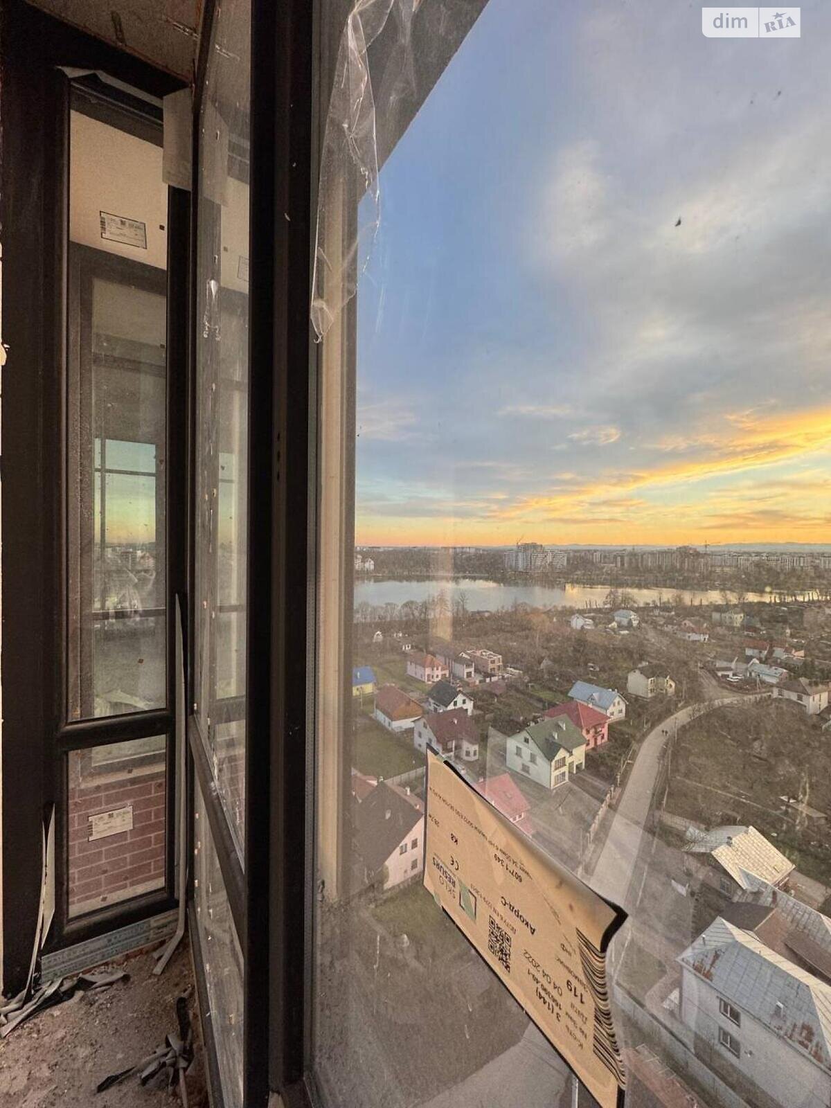 Продажа четырехкомнатной квартиры в Ивано-Франковске, на ул. Ленкавского 34, район Набережная фото 1 Продажа четырехкомнатной квартиры в Ивано-Франковске, на ул. Ленкавского 34, район Набережная фото 1