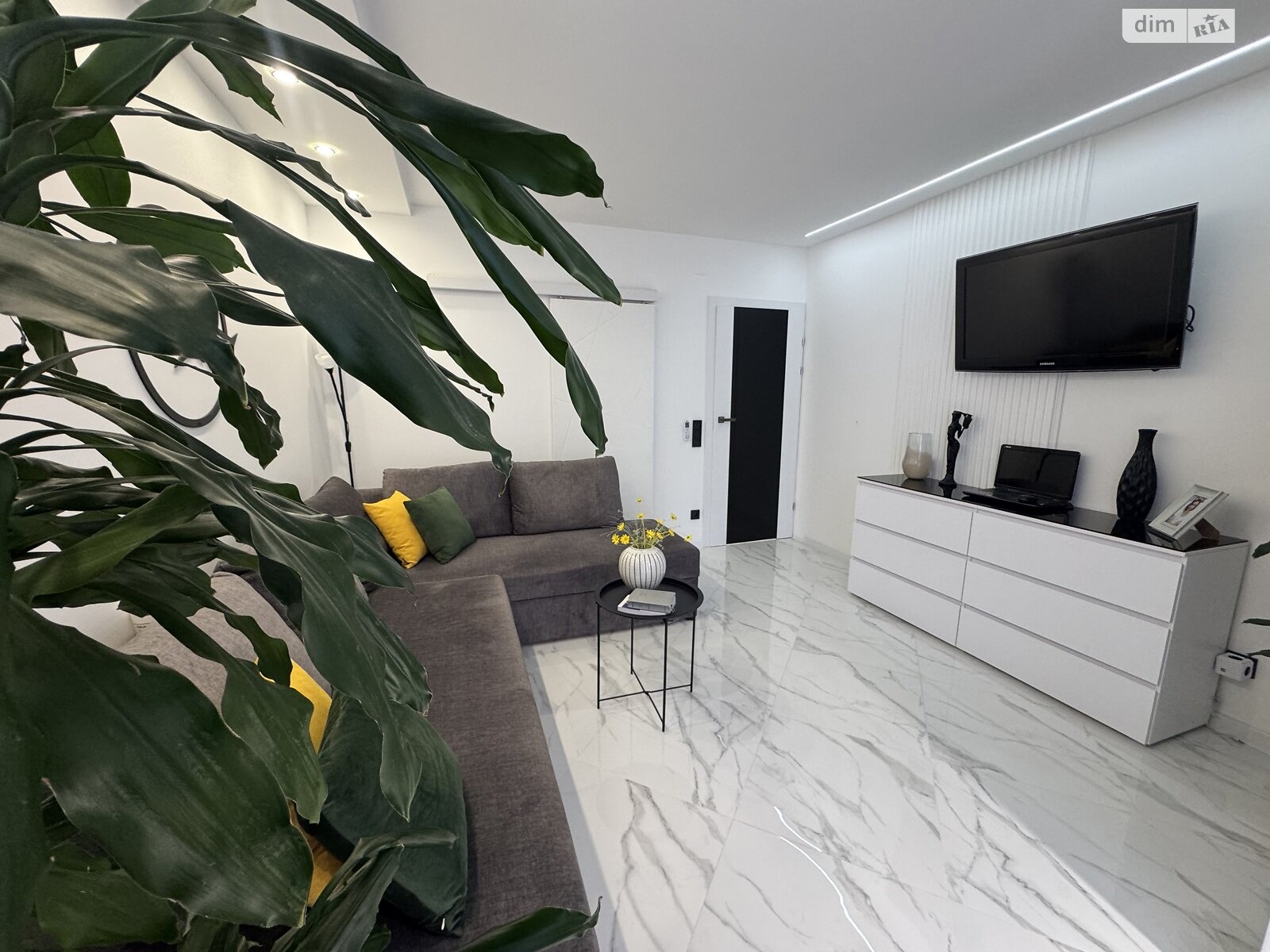 Продажа однокомнатной квартиры в Ивано-Франковске, на ул. Ленкавского 34 корпус 1, район Набережная фото 1