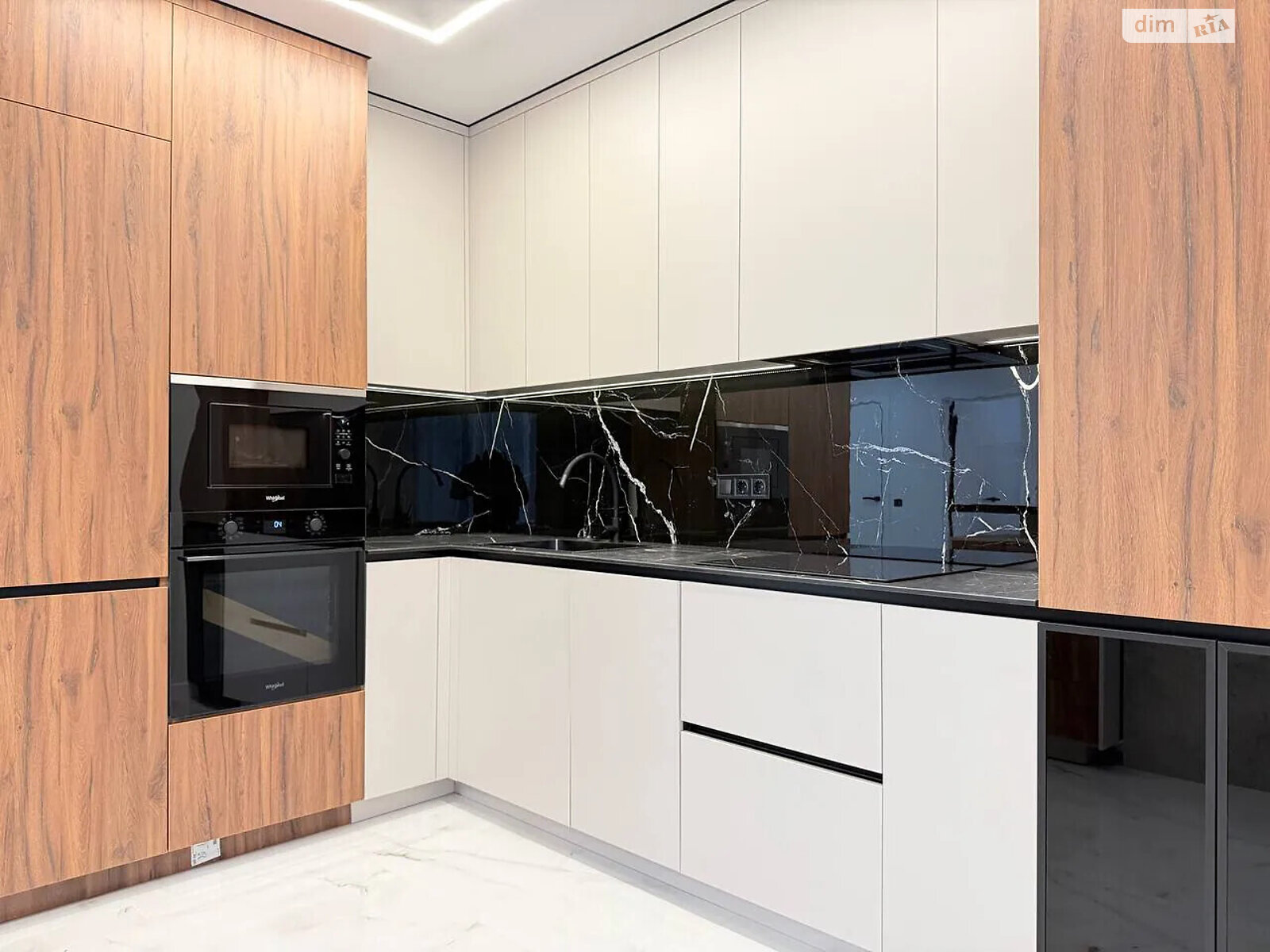 Продажа двухкомнатной квартиры в Ивано-Франковске, на ул. Ленкавского 34 корпус 6, район Набережная фото 1