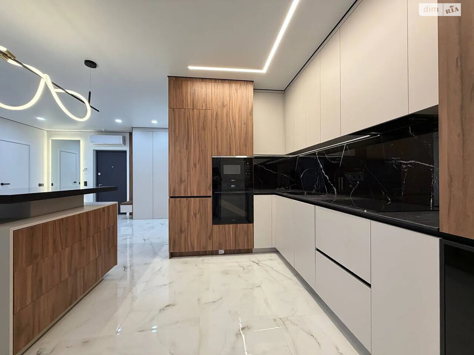 Продажа двухкомнатной квартиры в Ивано-Франковске, на ул. Ленкавского 34 корпус 6, район Набережная фото 1