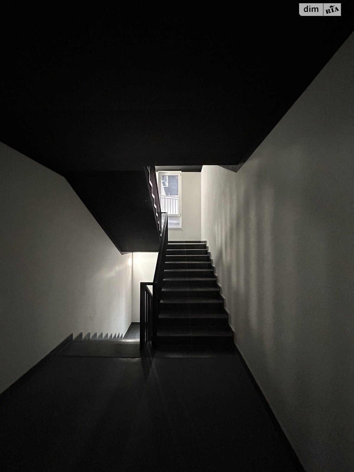 Продажа однокомнатной квартиры в Ивано-Франковске, на ул. Левицкого Романа 1, район Набережная фото 1