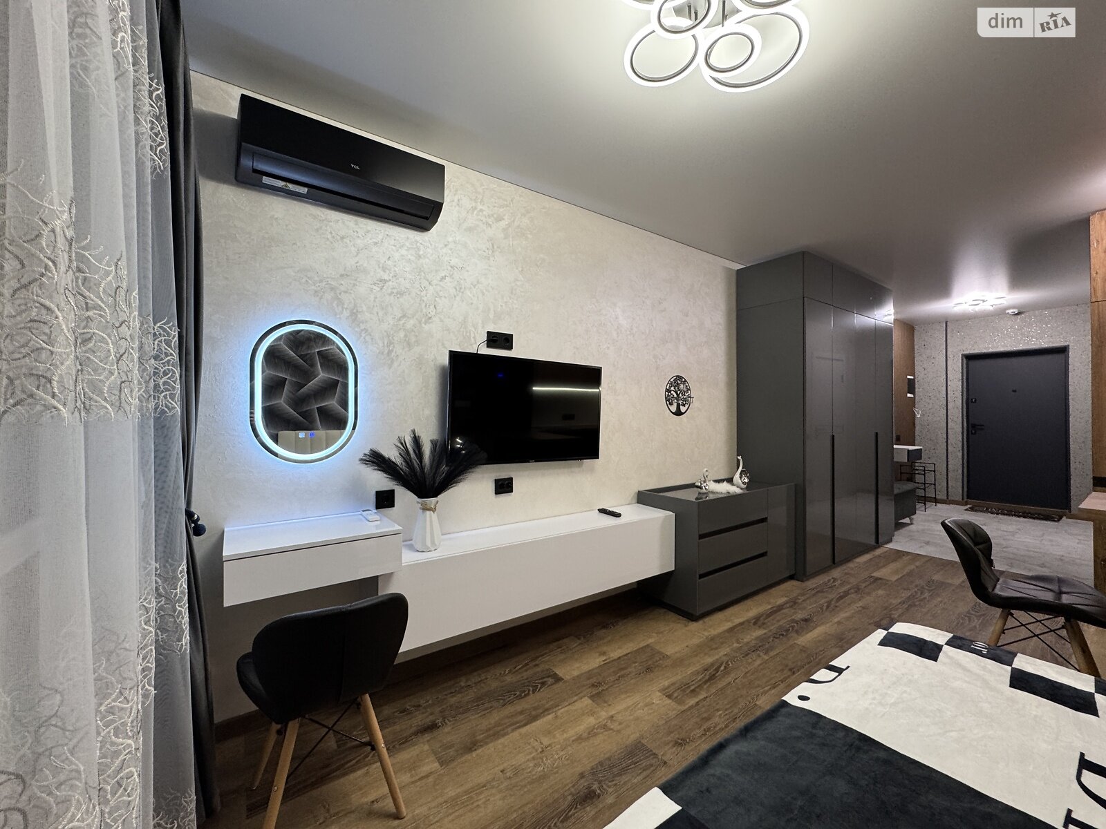 Продажа однокомнатной квартиры в Ивано-Франковске, на ул. Левицкого Романа 10, район Набережная фото 1