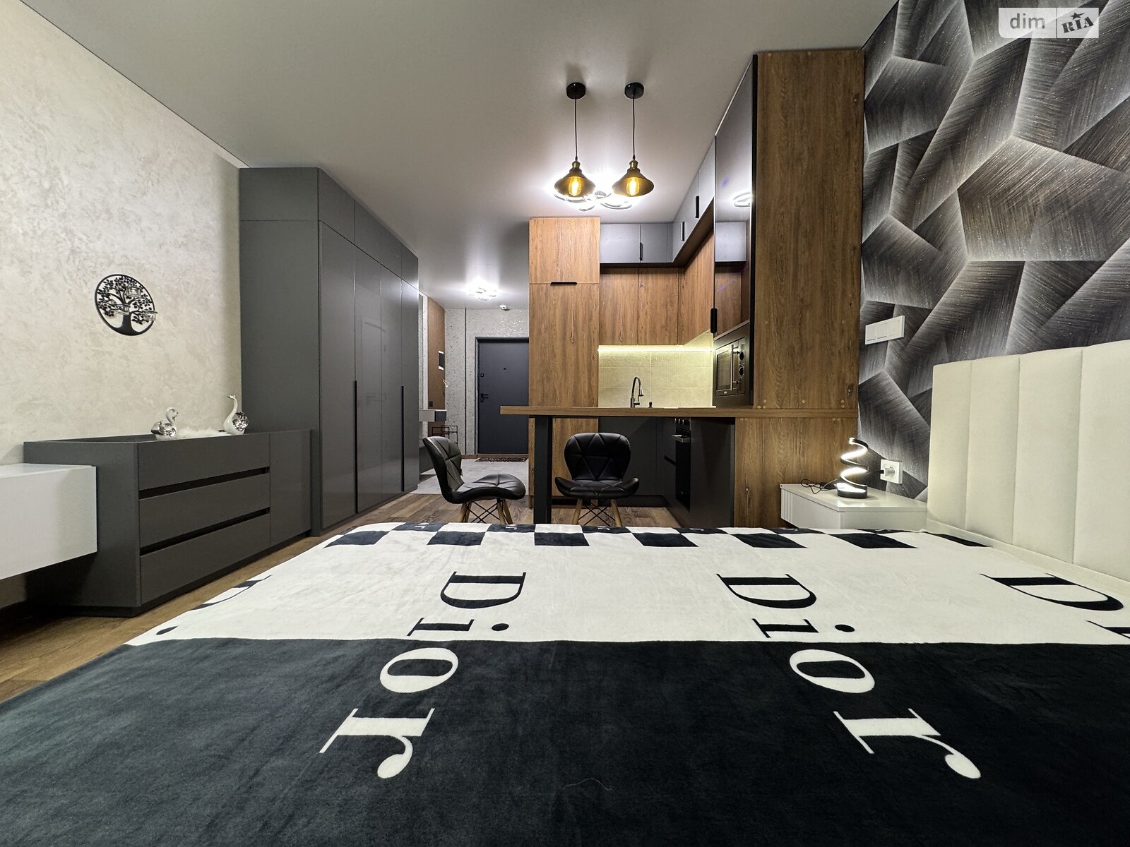 Продажа однокомнатной квартиры в Ивано-Франковске, на ул. Левицкого Романа 10, район Набережная фото 1