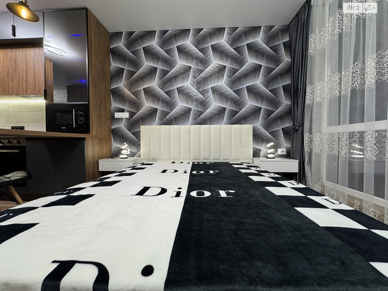 Продажа однокомнатной квартиры в Ивано-Франковске, на ул. Левицкого Романа 10, район Набережная фото 1