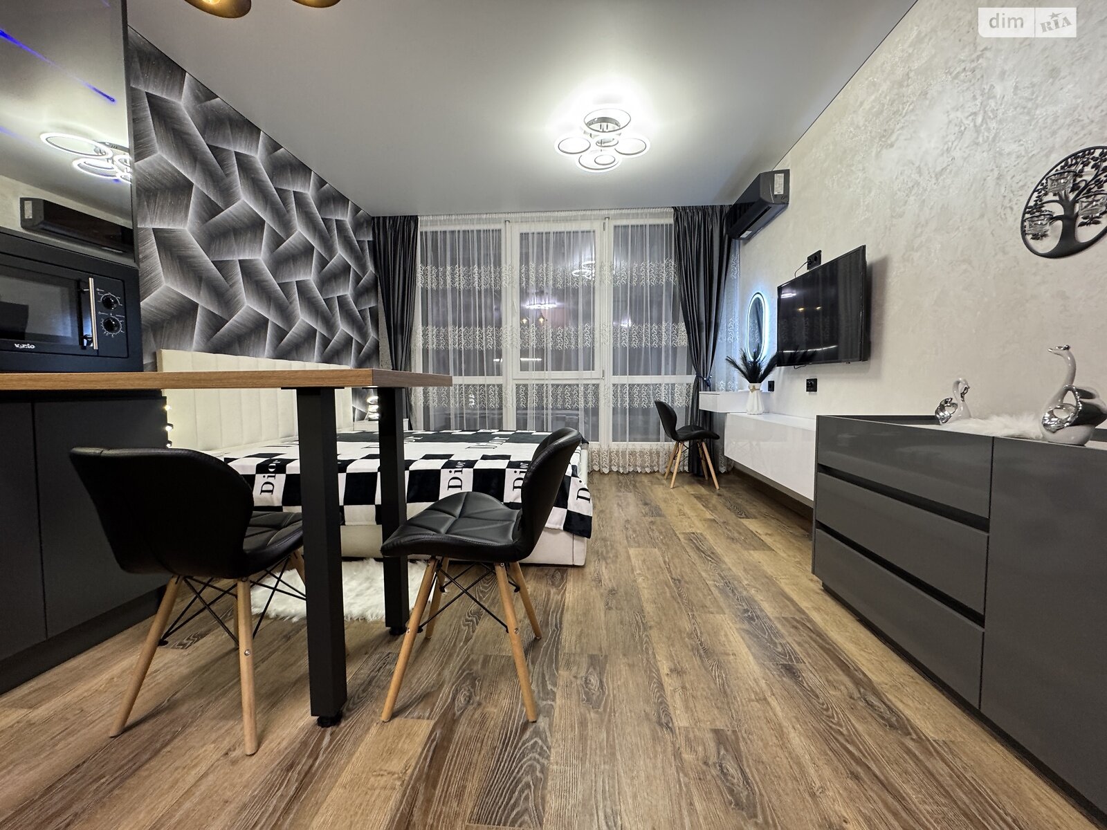 Продажа однокомнатной квартиры в Ивано-Франковске, на ул. Левицкого Романа 10, район Набережная фото 1