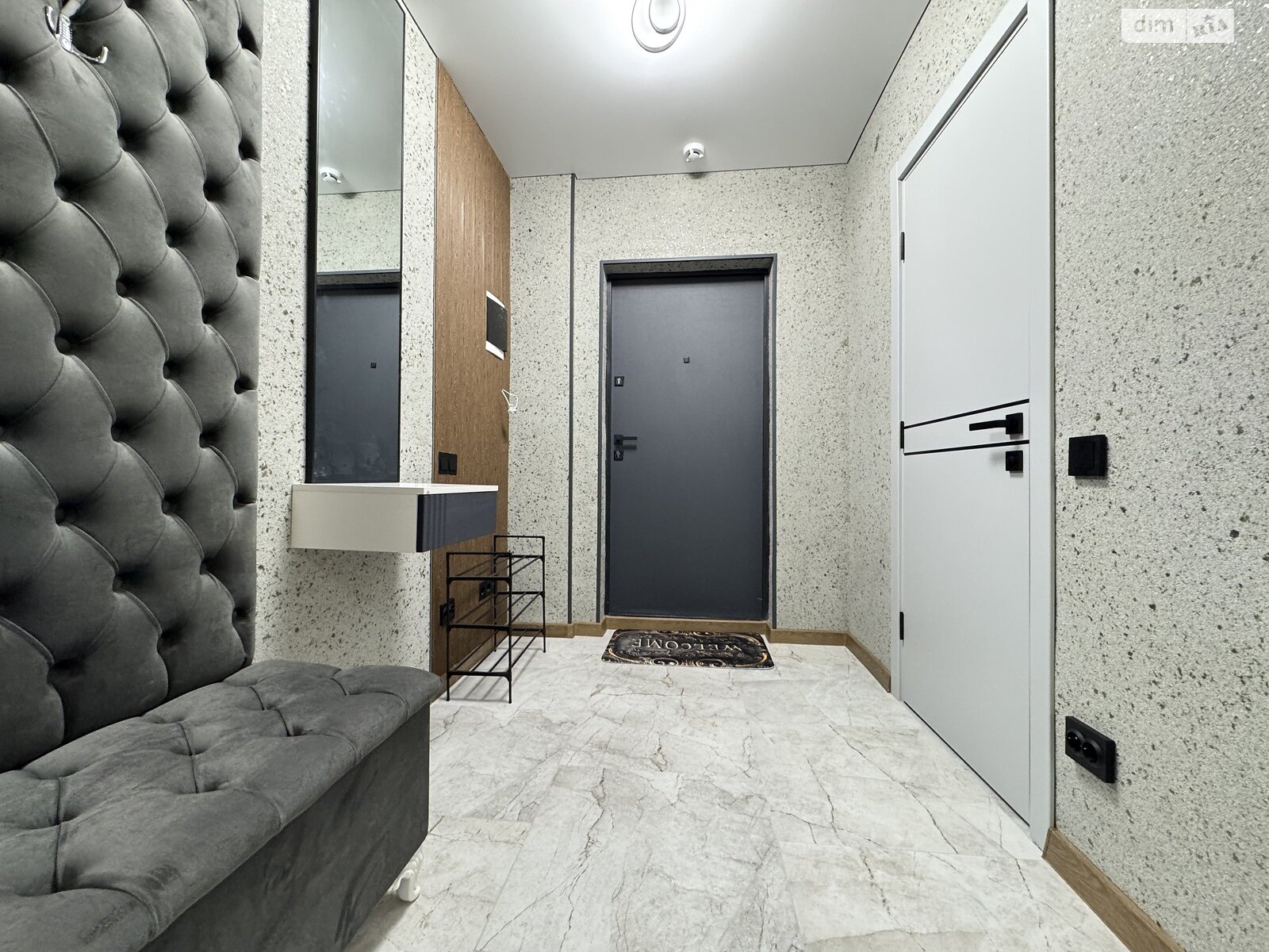 Продажа однокомнатной квартиры в Ивано-Франковске, на ул. Левицкого Романа 10, район Набережная фото 1