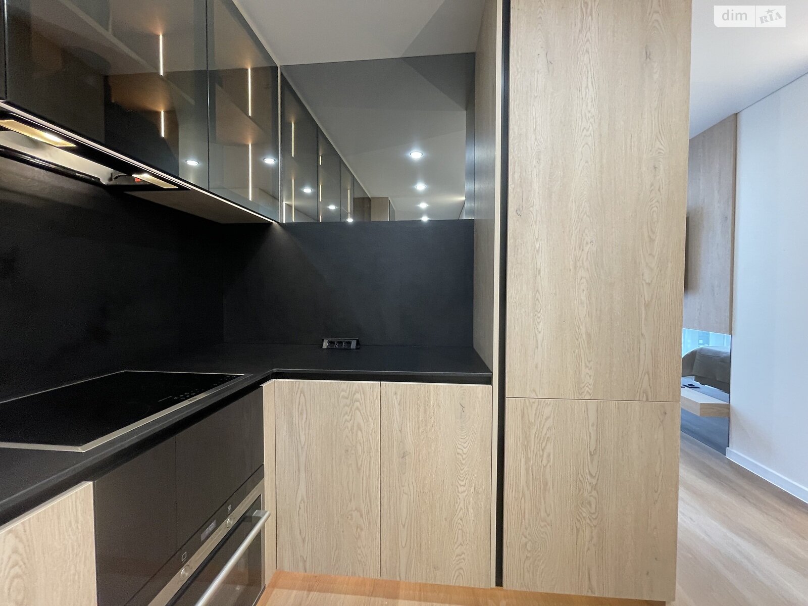 Продажа однокомнатной квартиры в Ивано-Франковске, на ул. Левицкого Романа 34, район Набережная фото 1