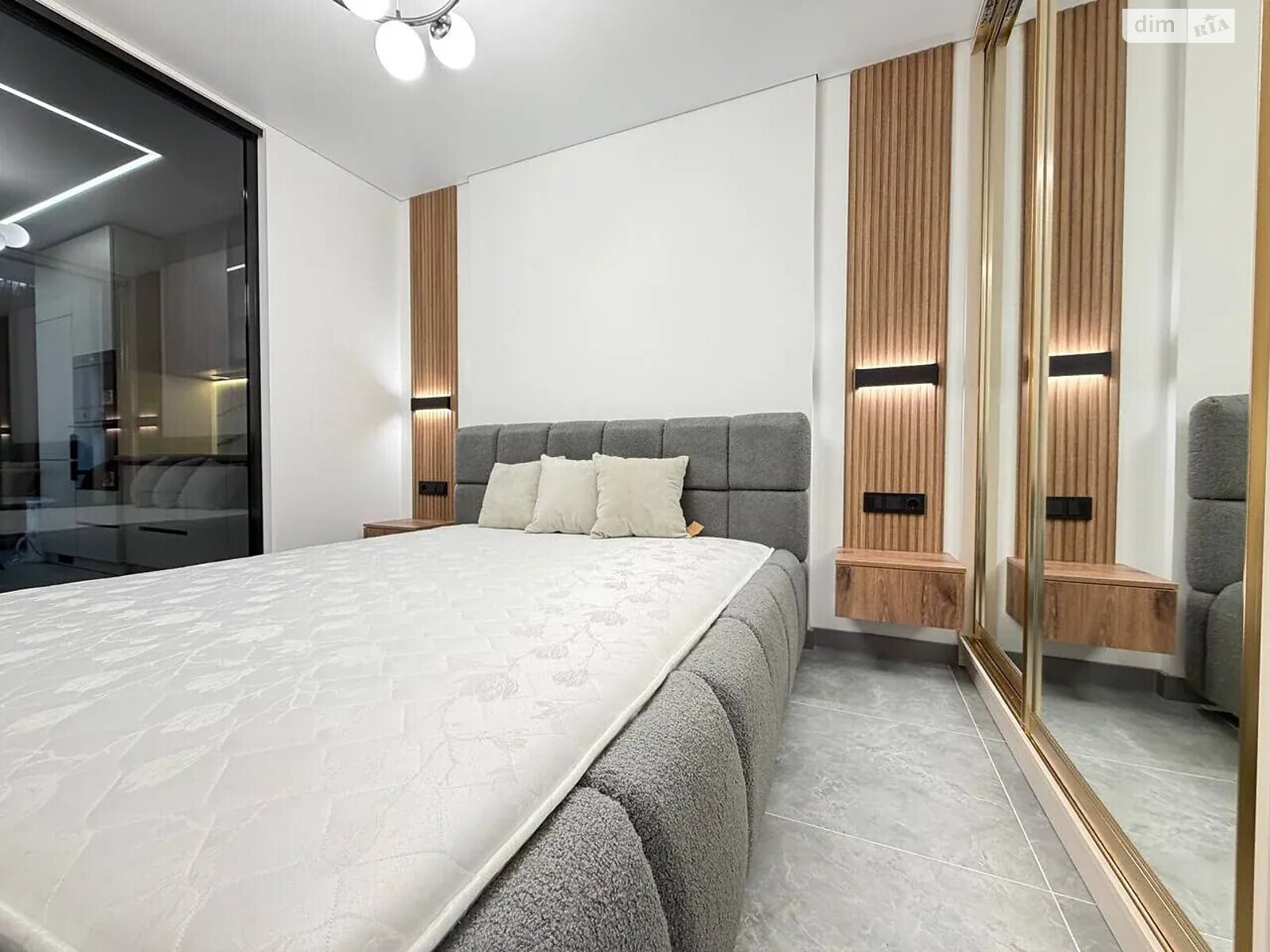 Продажа однокомнатной квартиры в Ивано-Франковске, на ул. Левицкого Романа 4, район Набережная фото 1 Продажа однокомнатной квартиры в Ивано-Франковске, на ул. Левицкого Романа 4, район Набережная фото 1